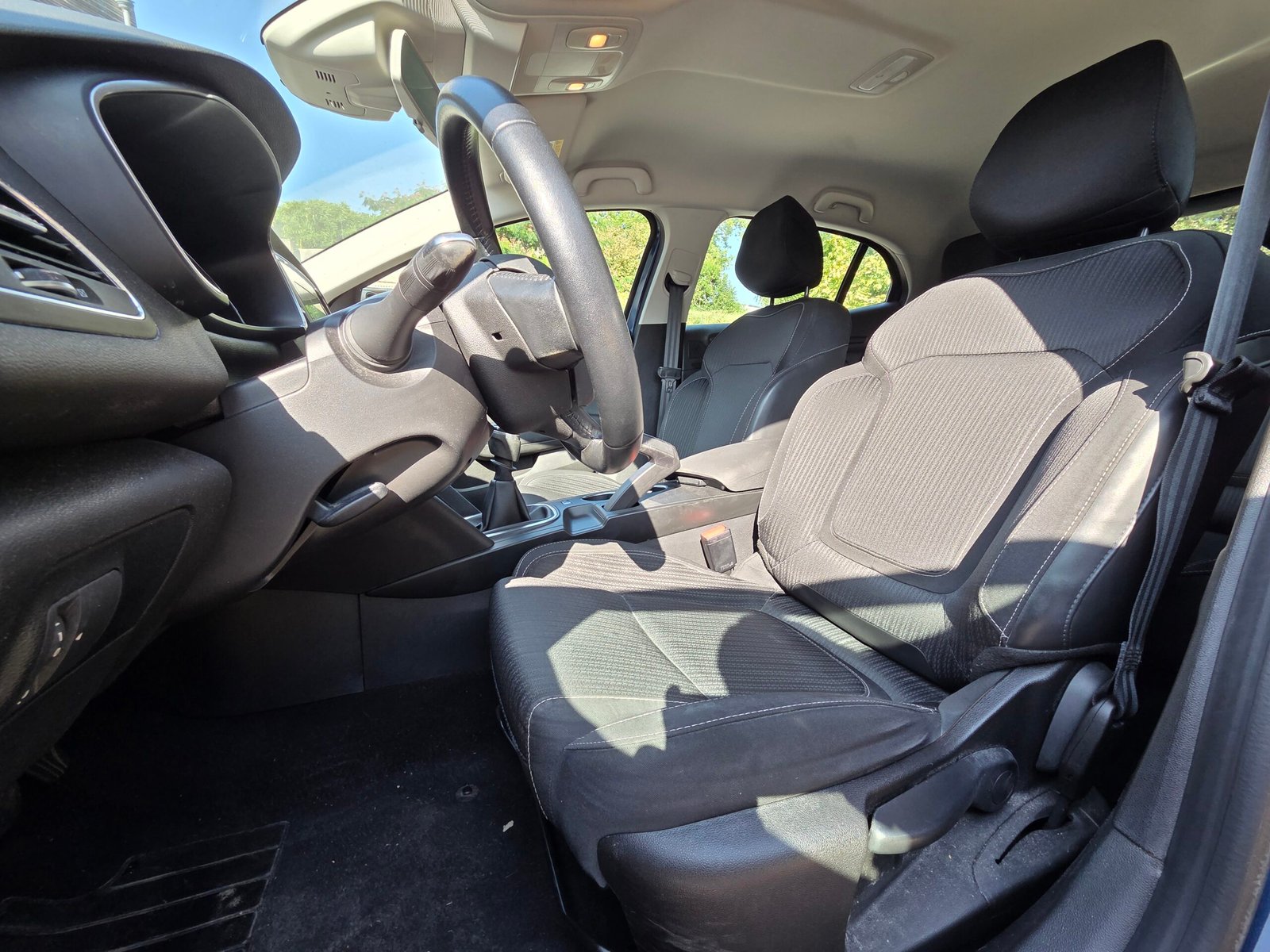 RENAULT MÉGANE IV Business – 1.5 Blue dCi 115ch BVM6