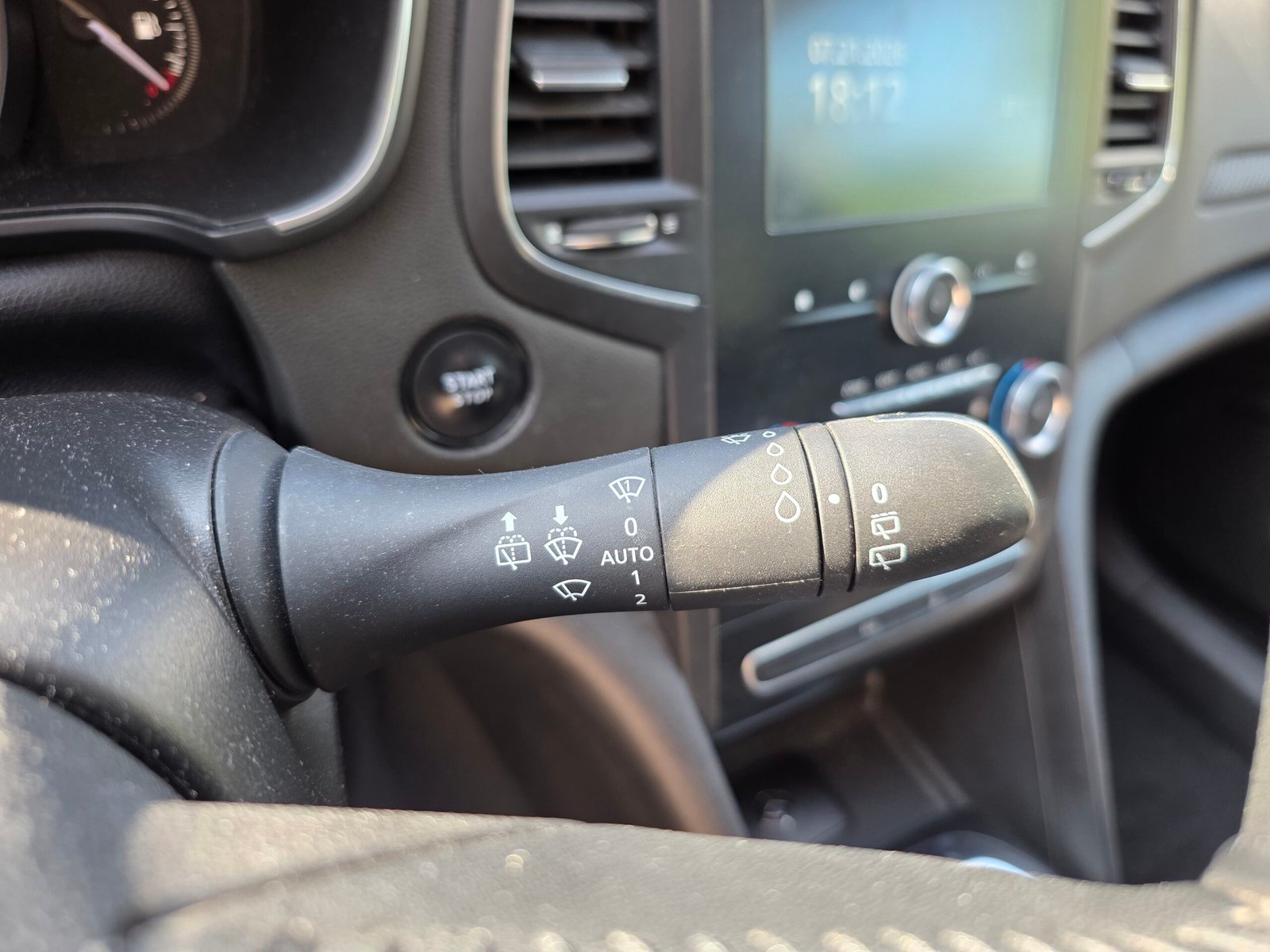 RENAULT MÉGANE IV Business – 1.5 Blue dCi 115ch BVM6