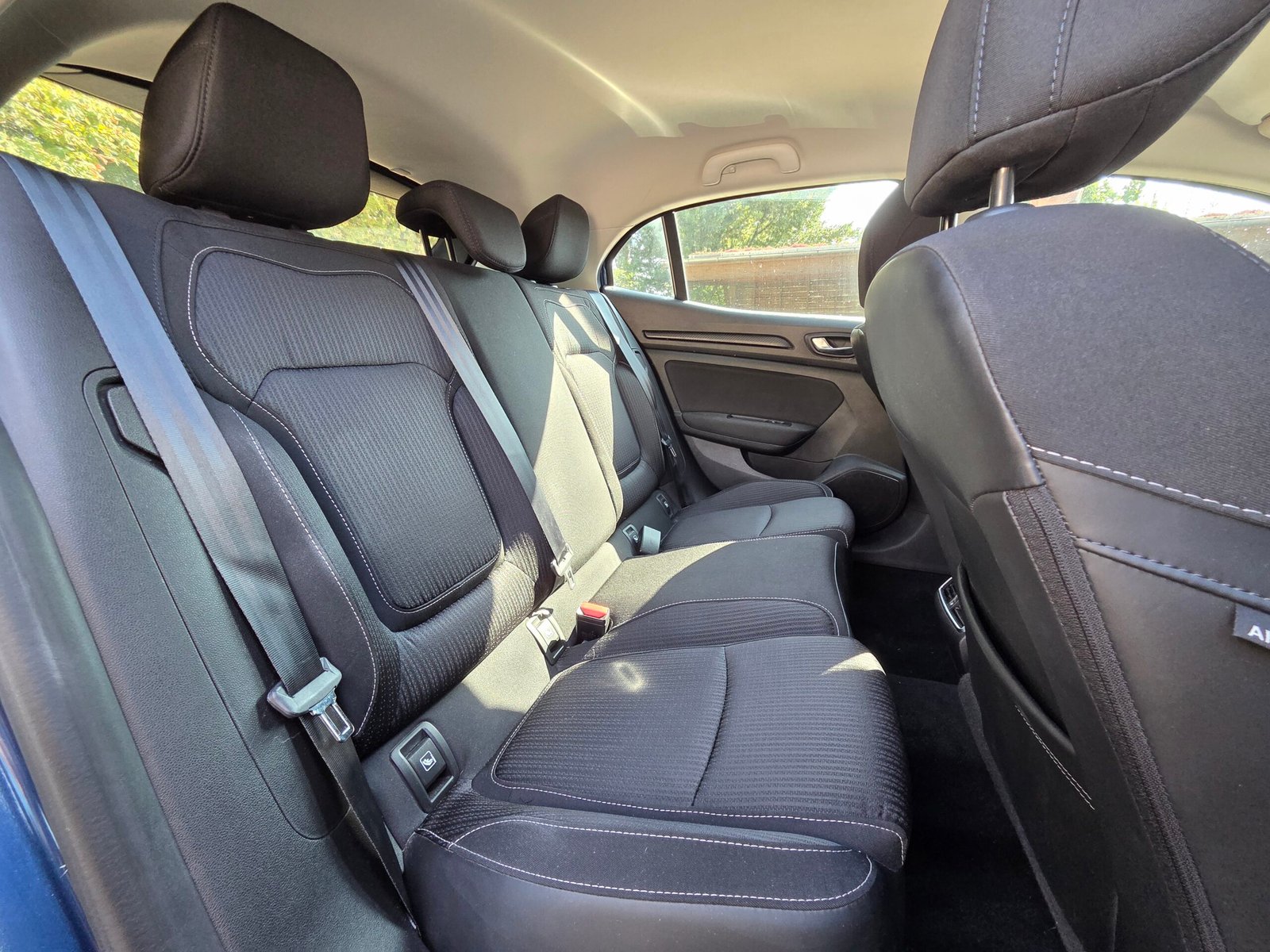 RENAULT MÉGANE IV Business – 1.5 Blue dCi 115ch BVM6