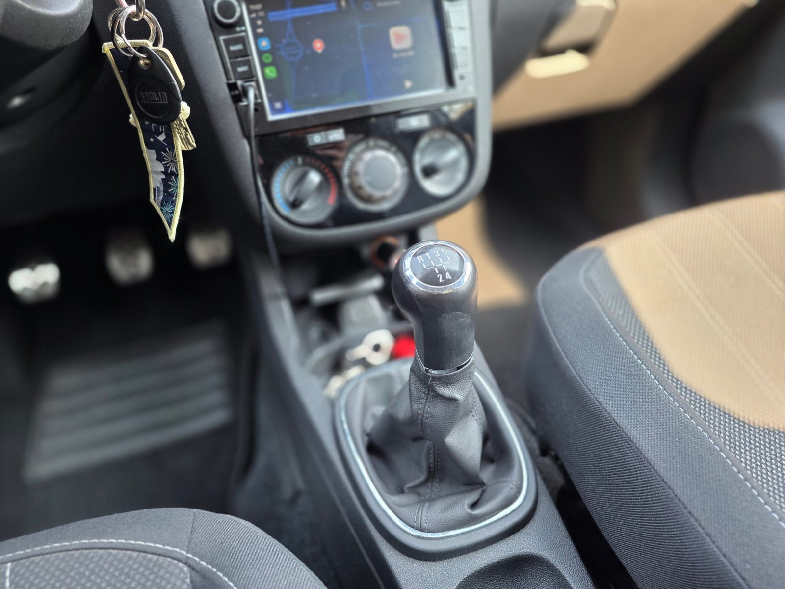 OPEL CORSA Color Edition – 1.4 Twinport 100ch BVM5
