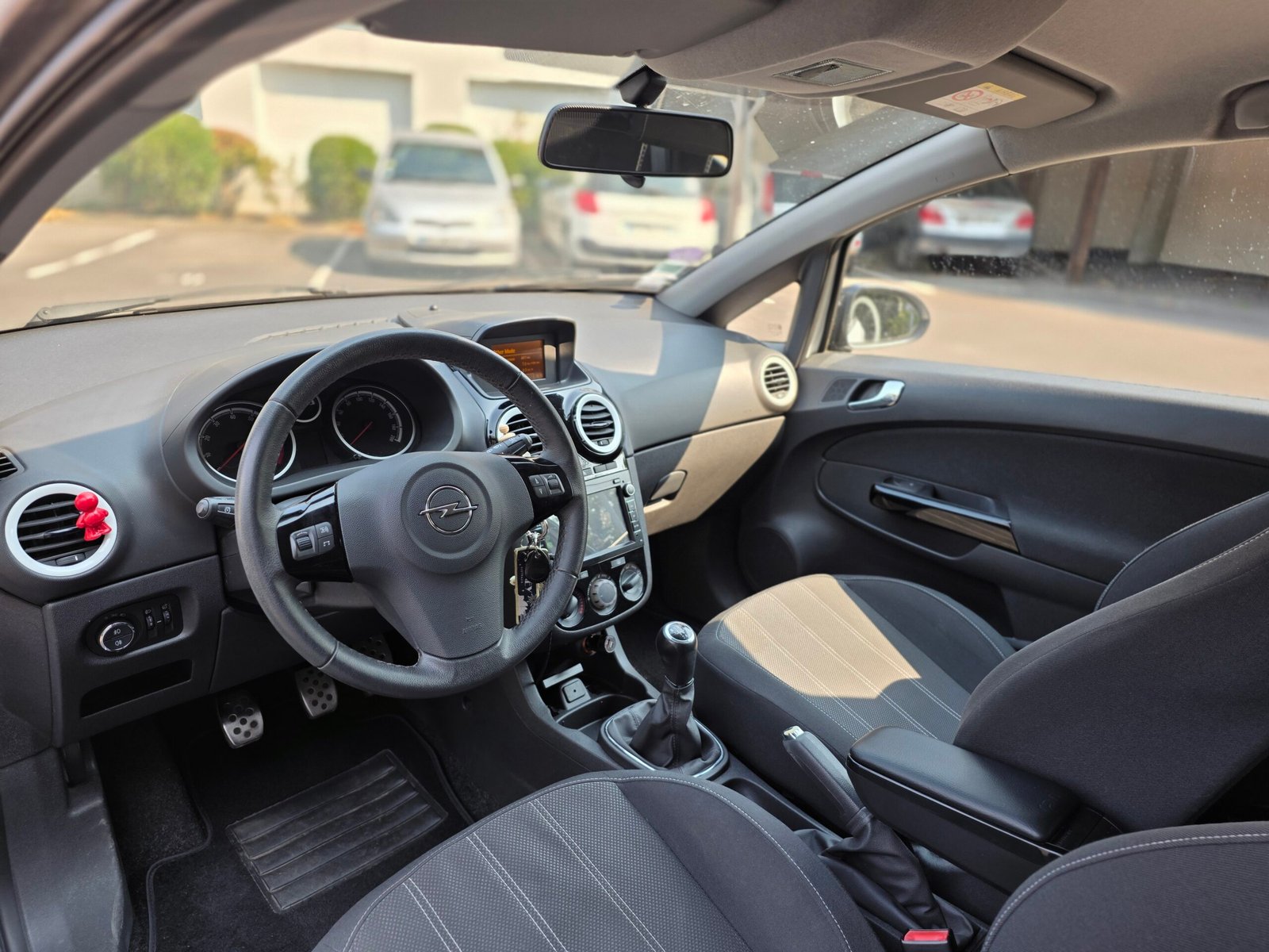 OPEL CORSA Color Edition – 1.4 Twinport 100ch BVM5