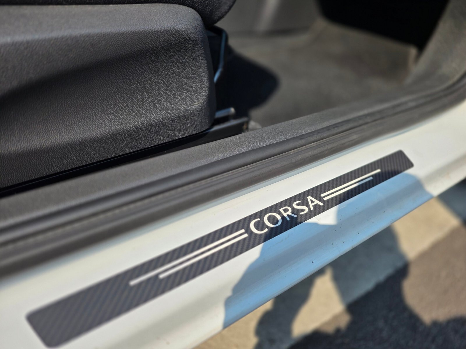 OPEL CORSA Color Edition – 1.4 Twinport 100ch BVM5
