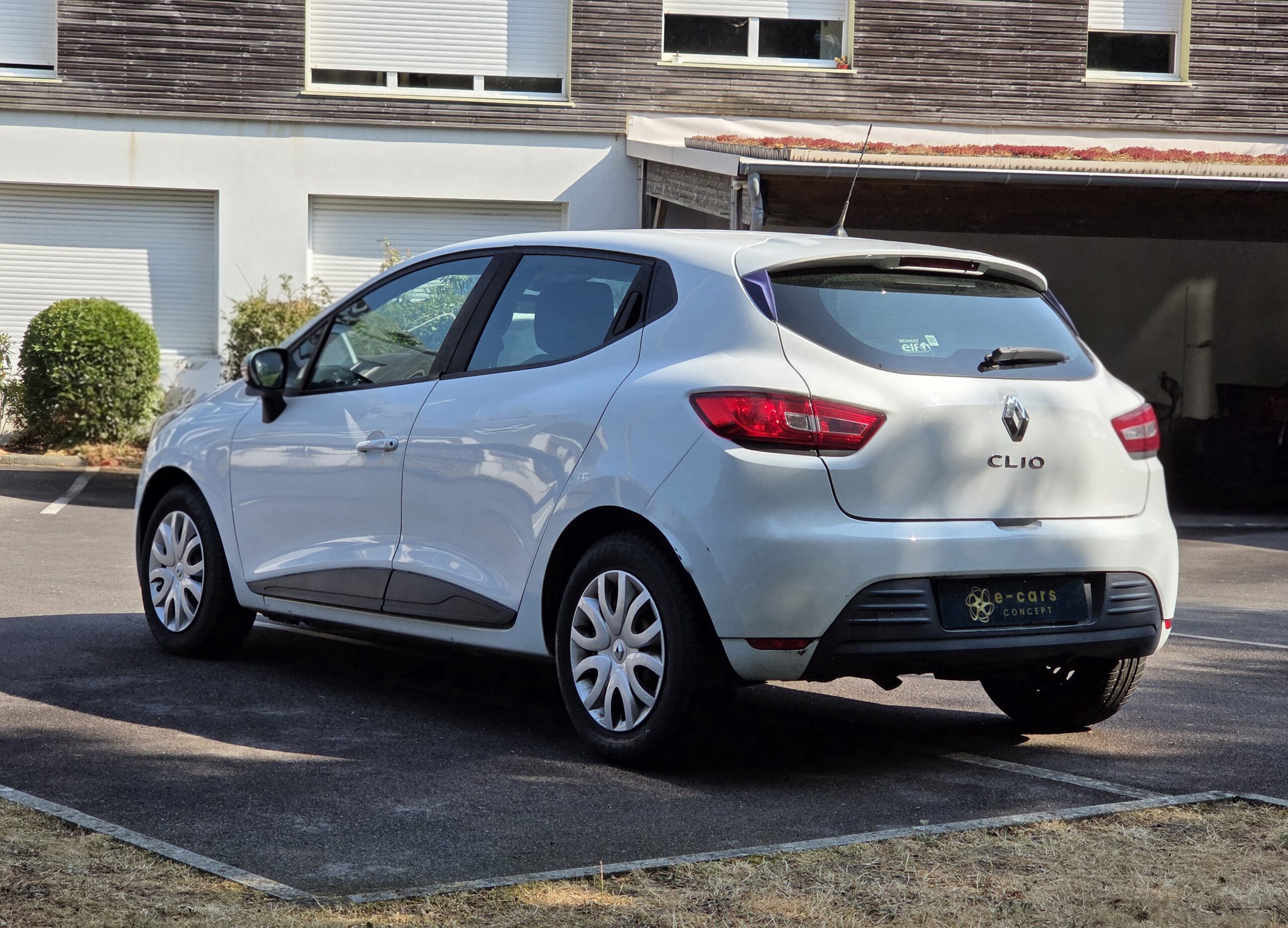 RENAULT CLIO IV Air Media Nav– 1.5 dCi 75ch BVM5