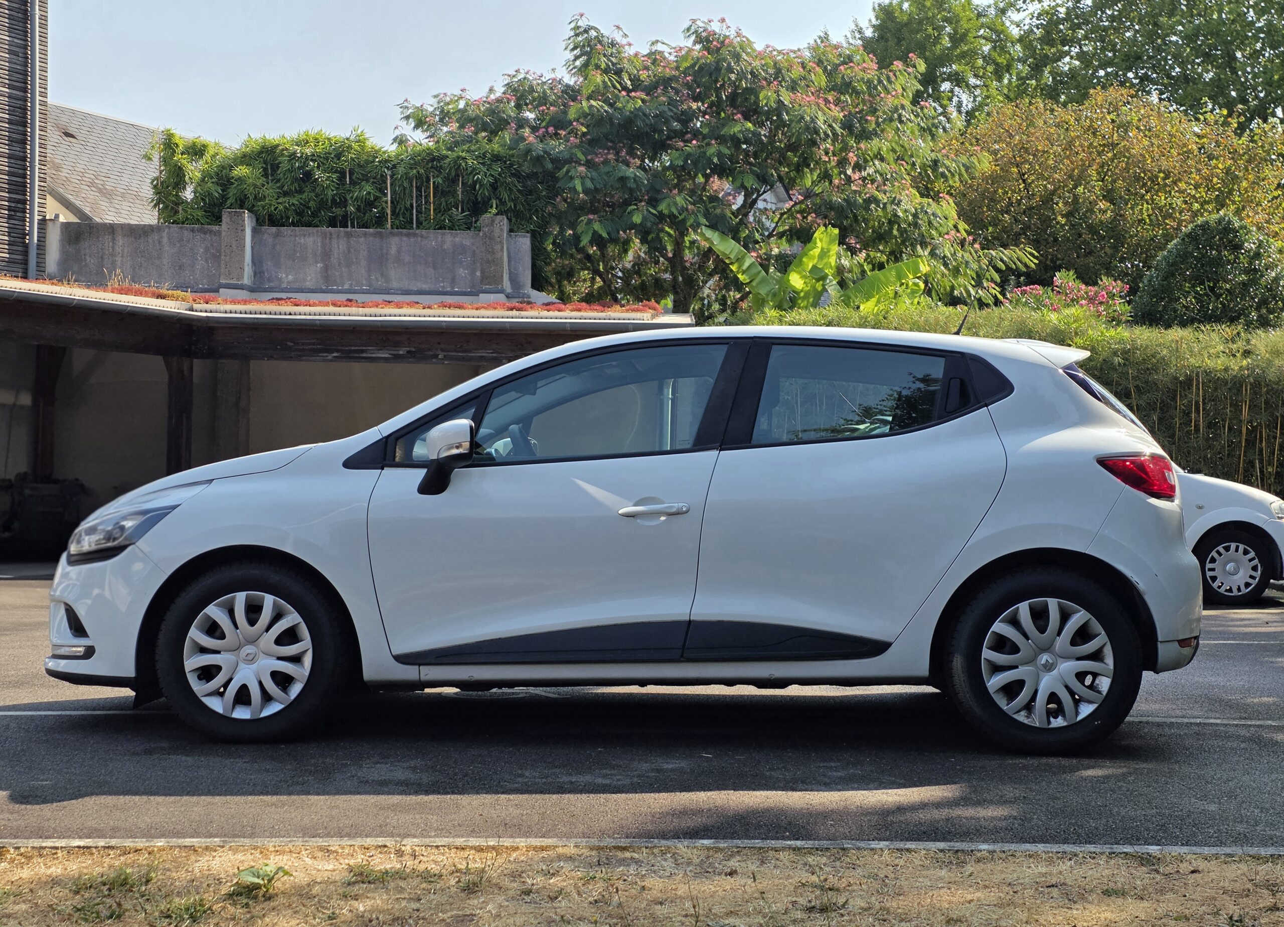 RENAULT CLIO IV Air Media Nav– 1.5 dCi 75ch BVM5