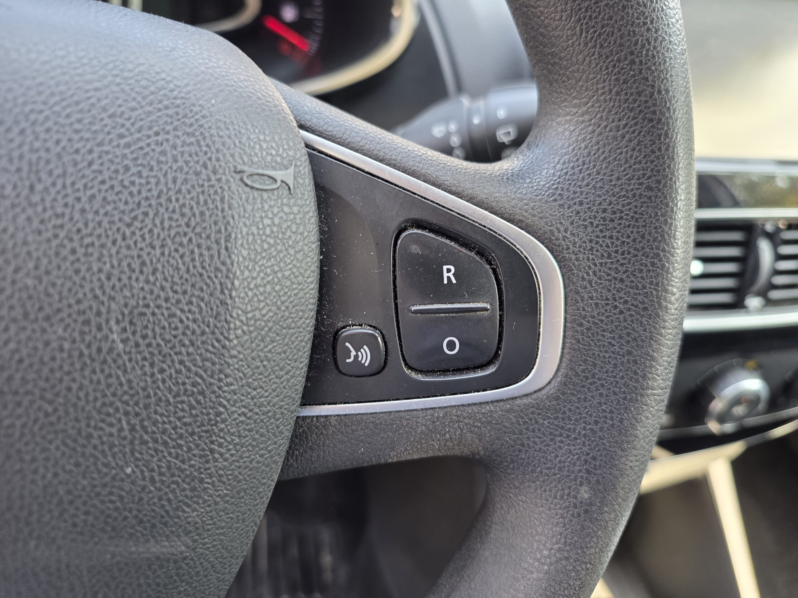 RENAULT CLIO IV Air Media Nav– 1.5 dCi 75ch BVM5
