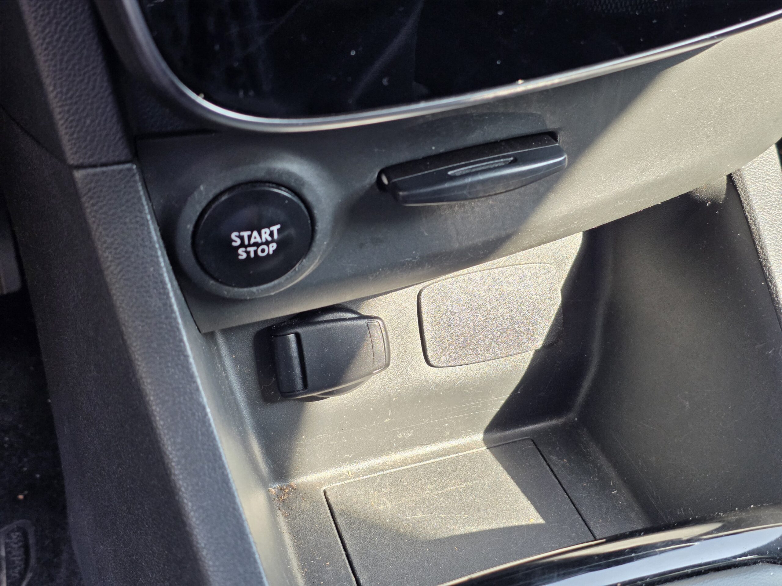 RENAULT CLIO IV Air Media Nav– 1.5 dCi 75ch BVM5