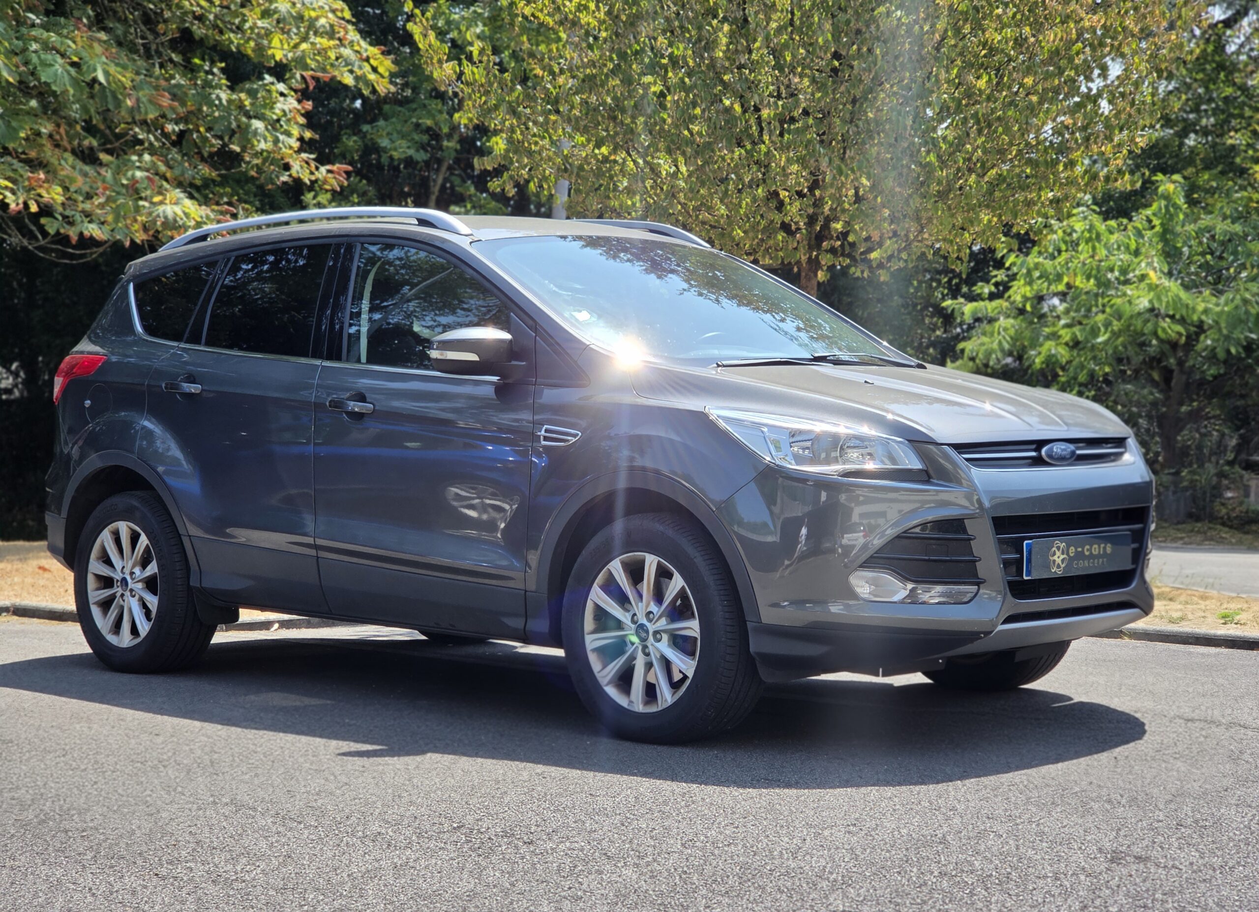 FORD KUGA TITANIUM – 2.0 TDCi 150ch BVM6 Première Main