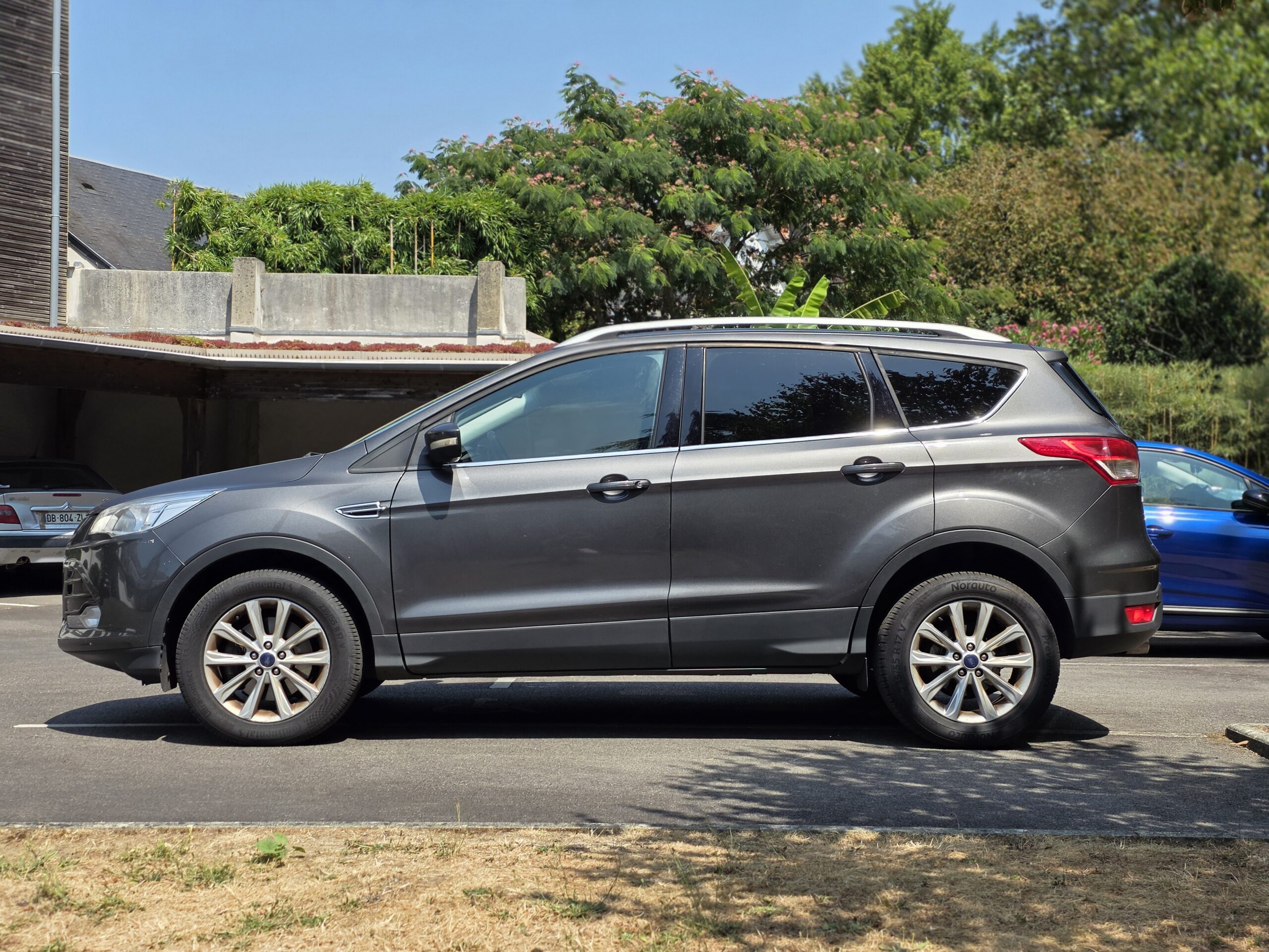 FORD KUGA TITANIUM – 2.0 TDCi 150ch BVM6 Première Main