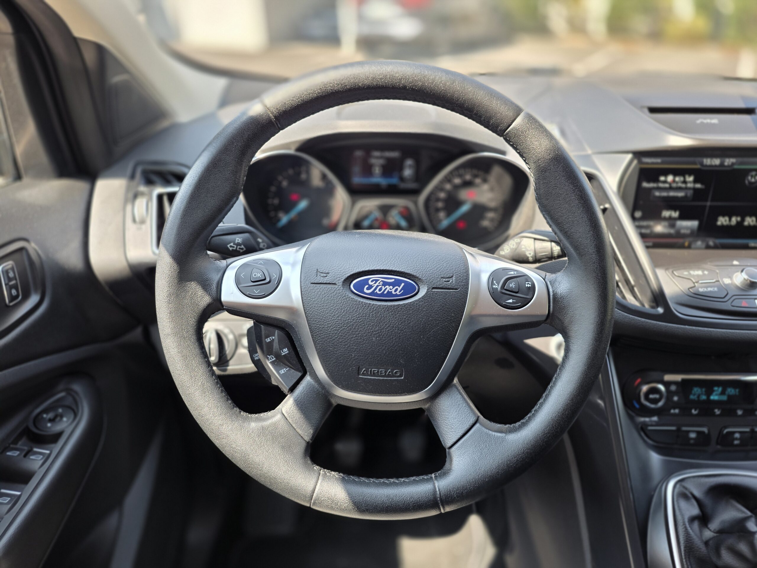 FORD KUGA TITANIUM – 2.0 TDCi 150ch BVM6 Première Main