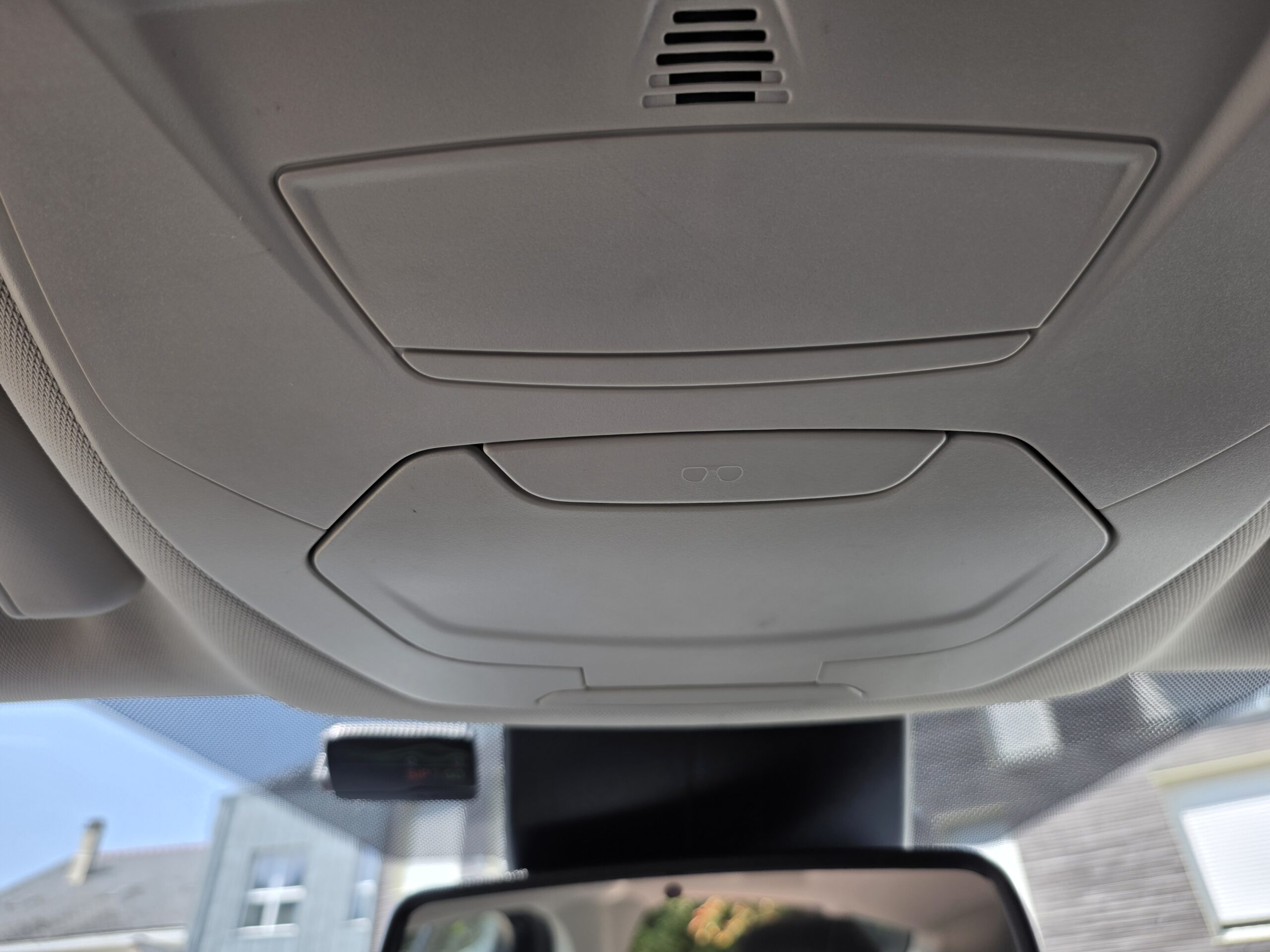 FORD KUGA TITANIUM – 2.0 TDCi 150ch BVM6 Première Main
