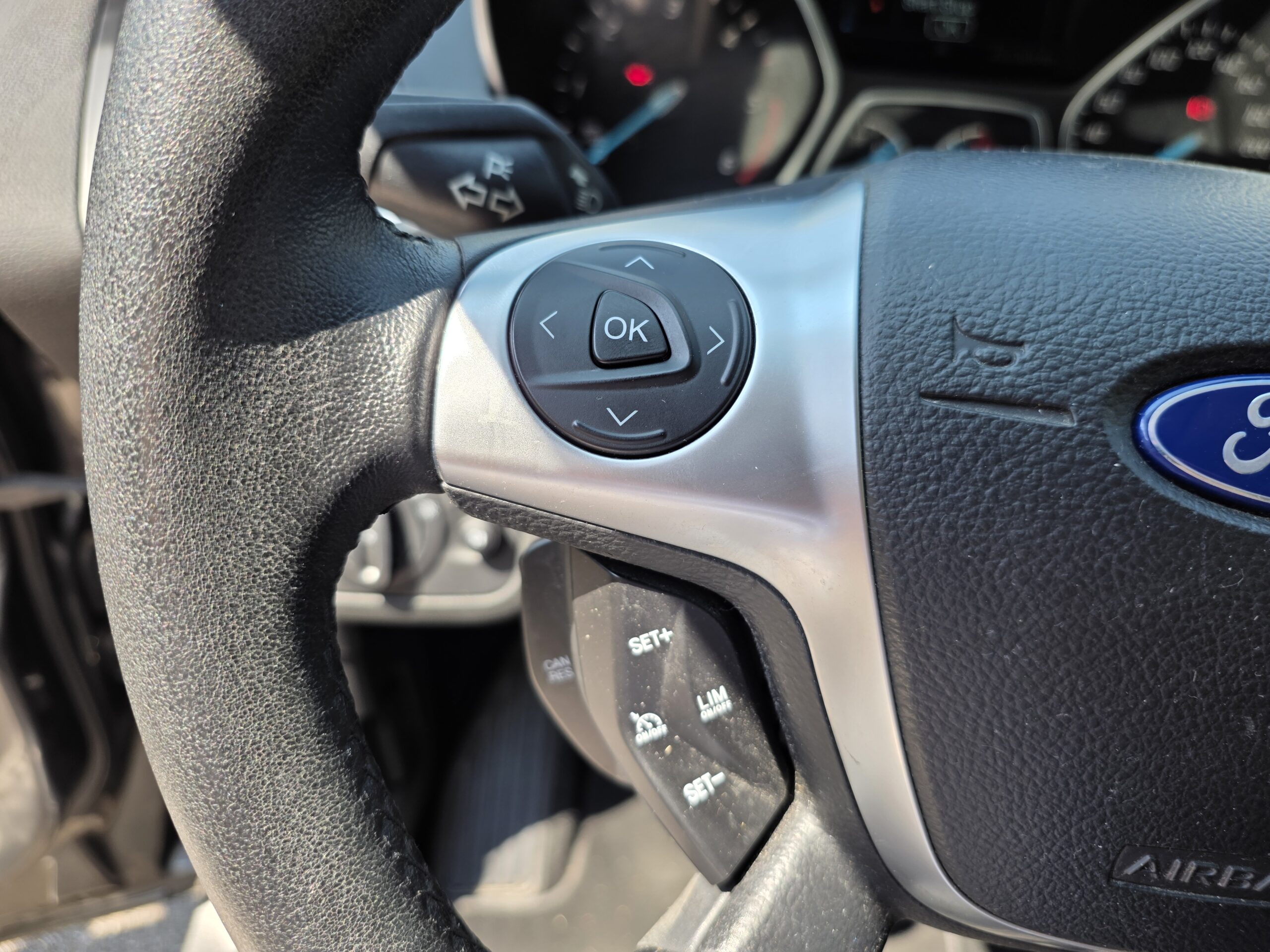 FORD KUGA TITANIUM – 2.0 TDCi 150ch BVM6 Première Main