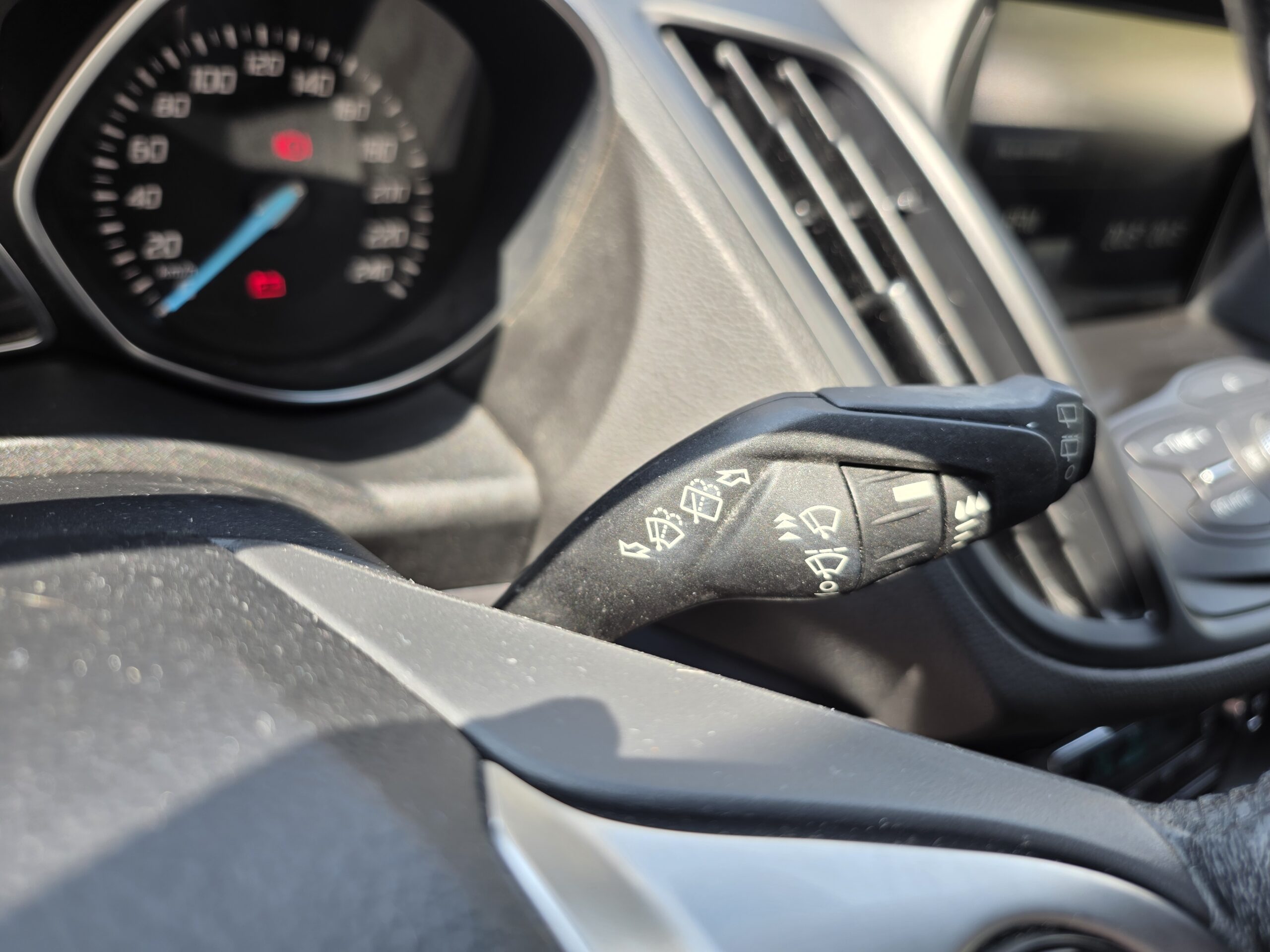 FORD KUGA TITANIUM – 2.0 TDCi 150ch BVM6 Première Main