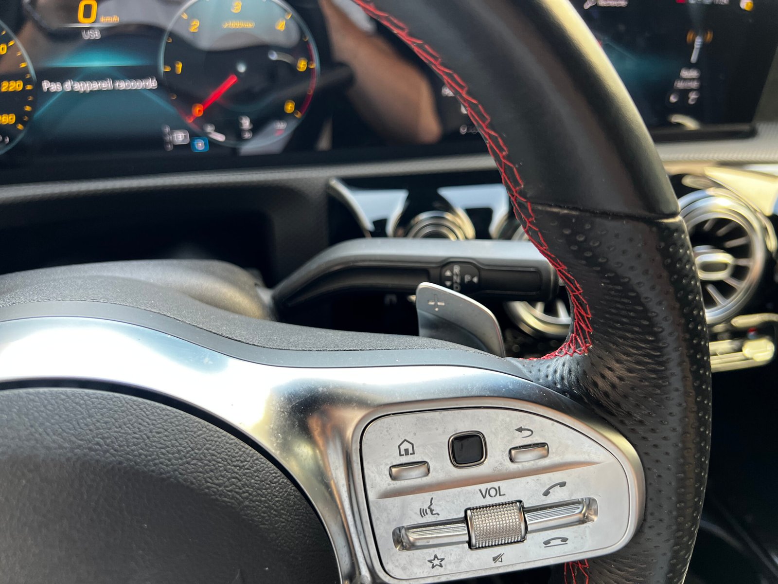MERCEDES BENZ Classe A 200D 150 Ch “AMG Line”