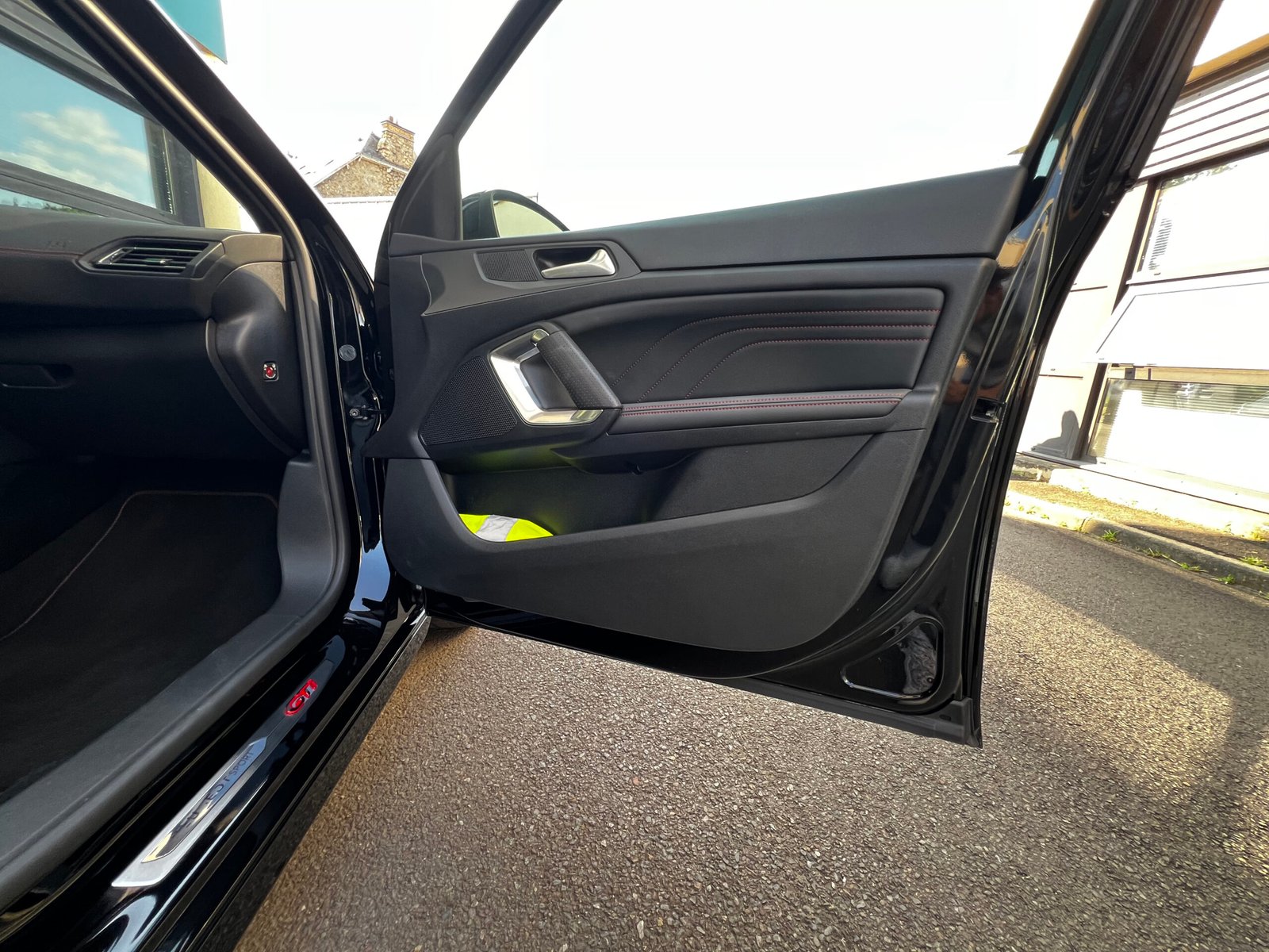 Peugeot 308 GTI “1.6L 263ch” 2020