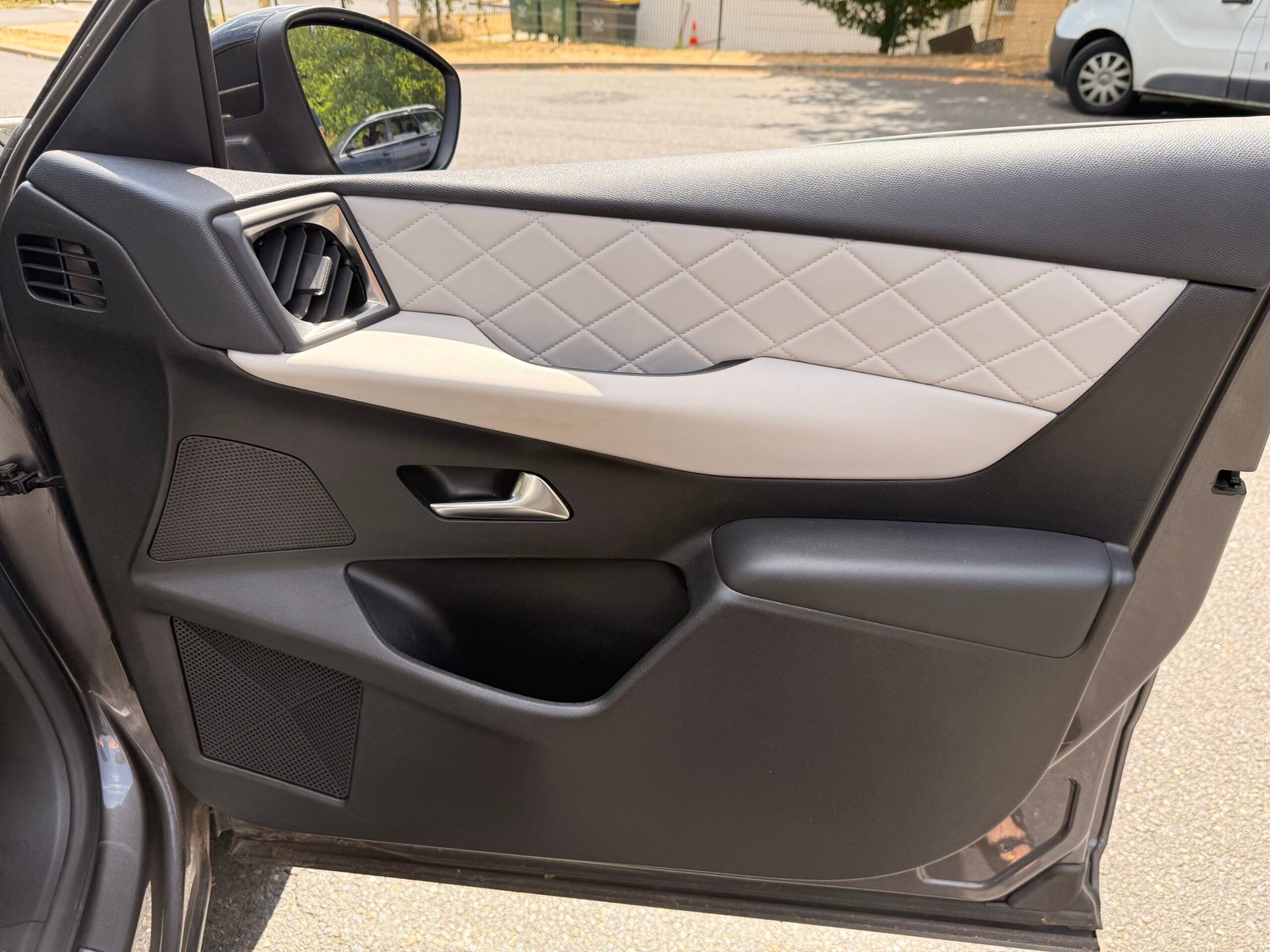 DS DS3 Crossback 1.2 THP Puretech EAT8 S&S 131 cv Boîte auto / So chic