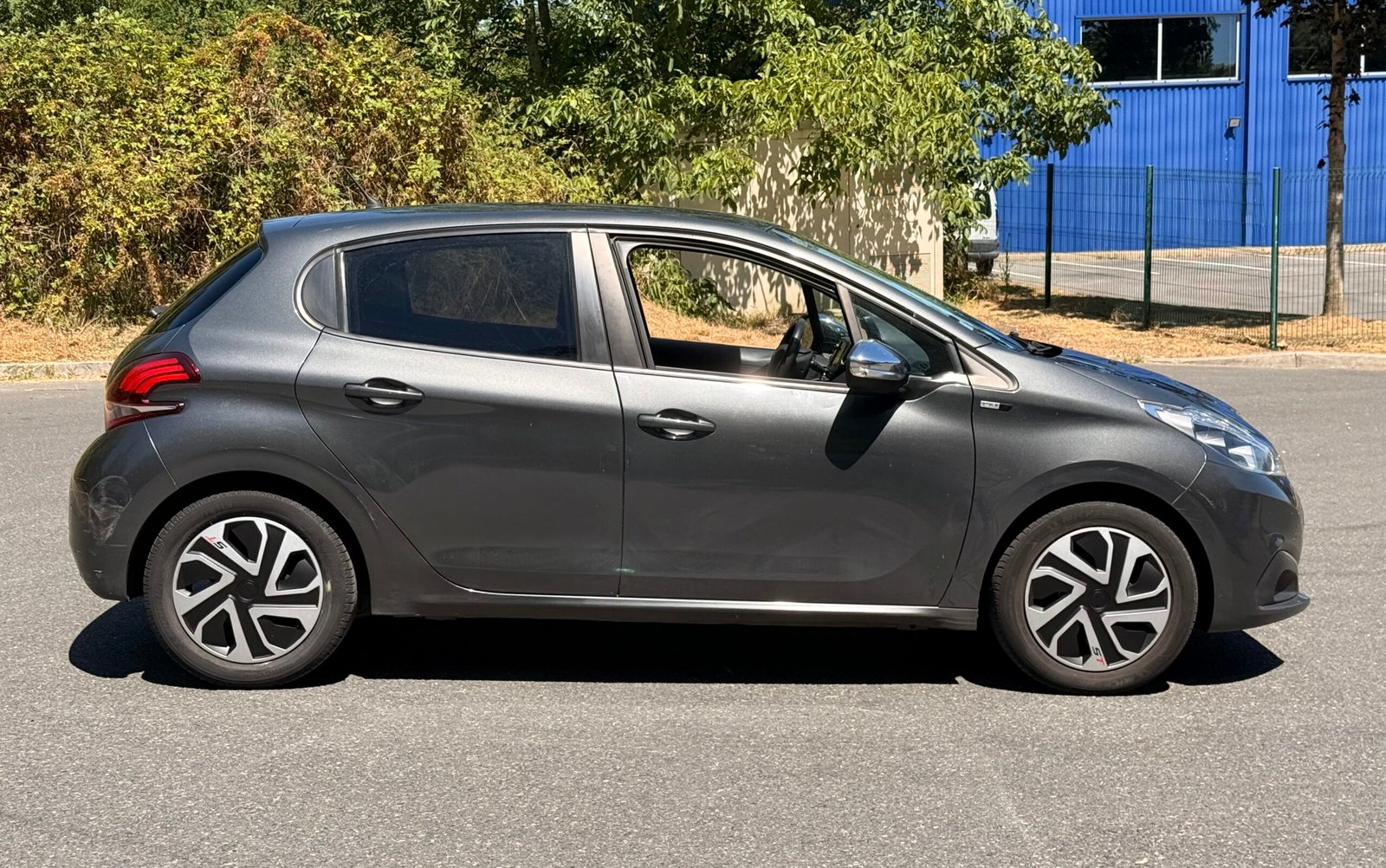 PEUGEOT 208 I Phase 2 5 Portes 1.2 VTi 82 cv / Style