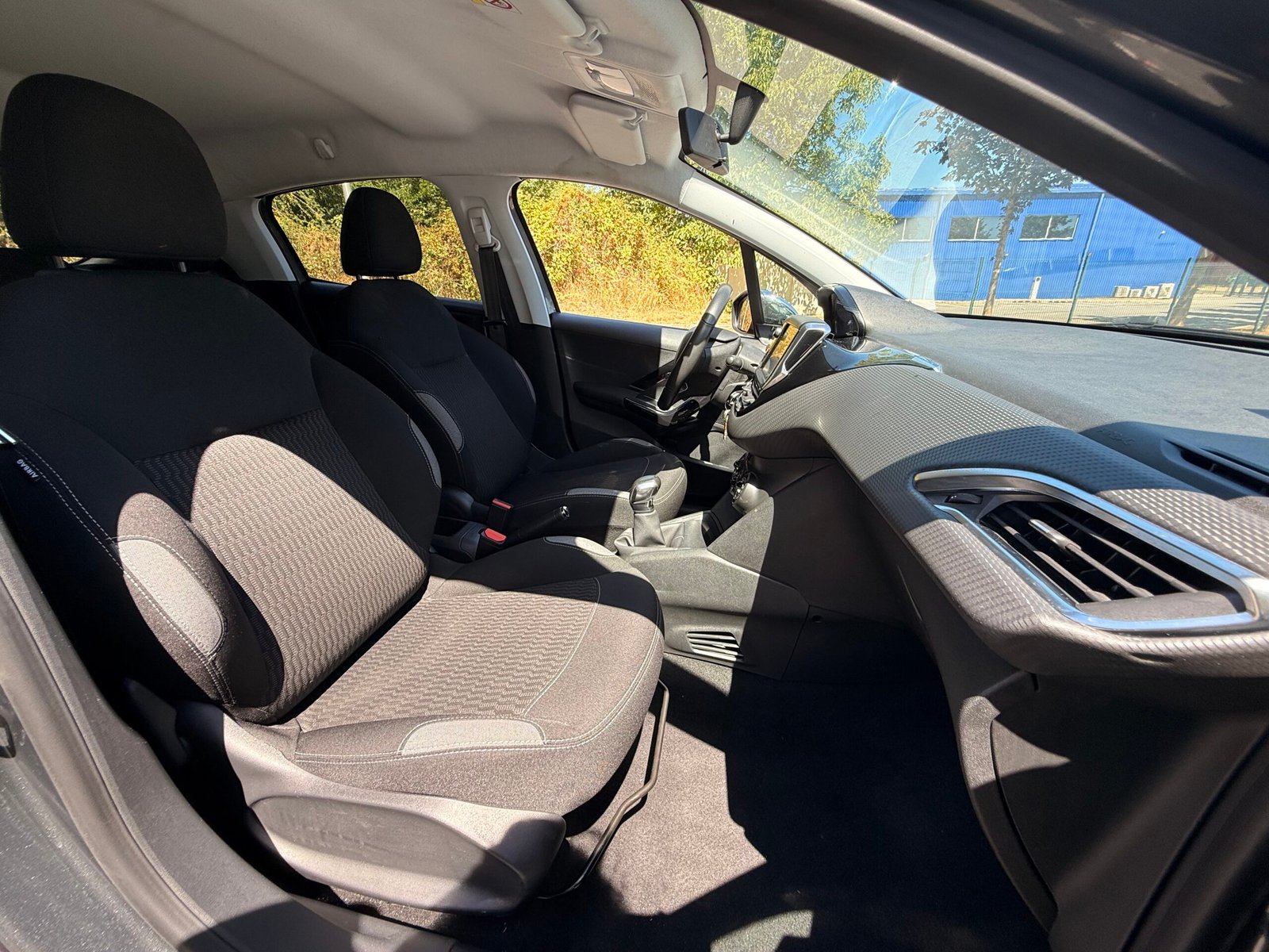 PEUGEOT 208 I Phase 2 5 Portes 1.2 VTi 82 cv / Style