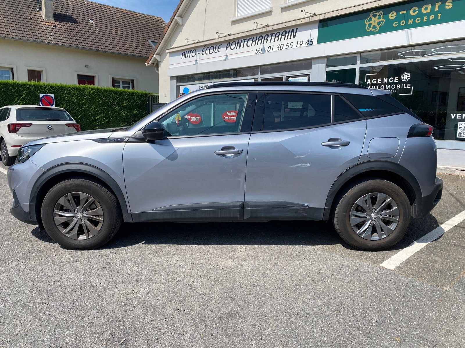 PEUGEOT e-2008 Style 100kW 136 cv Boîte auto