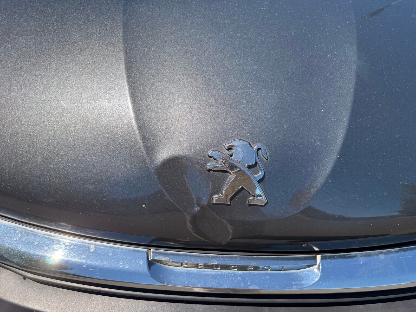 PEUGEOT 208 I Phase 2 5 Portes 1.2 VTi 82 cv / Style