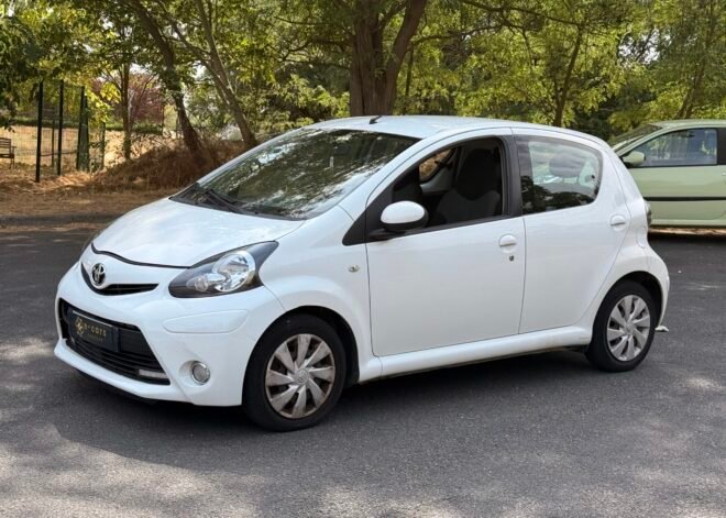 TOYOTA Aygo I  5 Portes 1.0 VVTi 68 cv / Dynamic