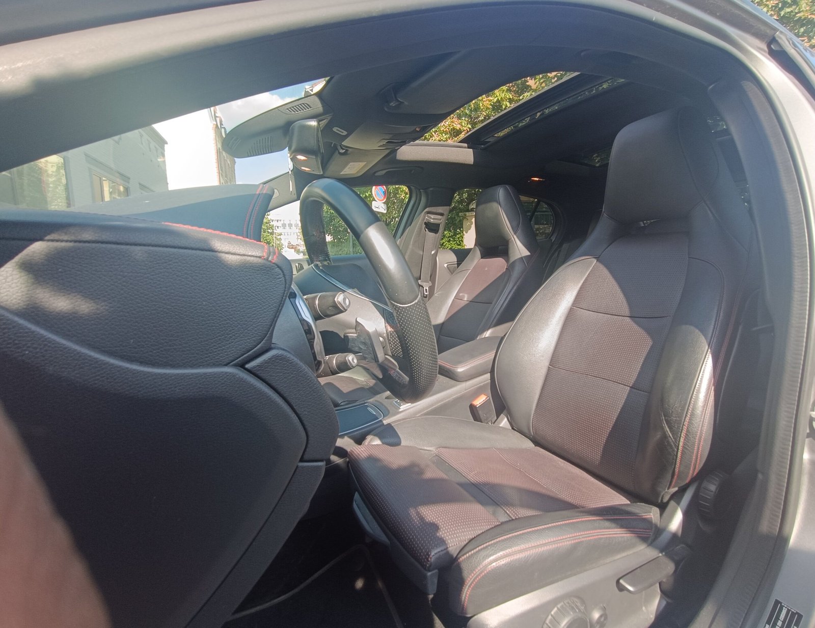 MERCEDES-BENZ Classe GLA (Phase 2) fascination pack amg 220 2.1 d 177 ch