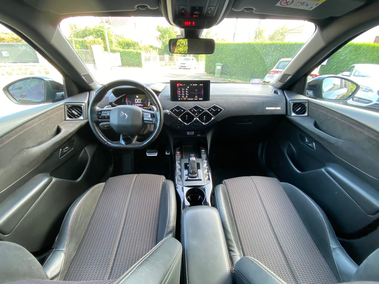 DS DS3 Crossback Performance Line 1.2 THP Puretech EAT8 131 cv Boîte auto