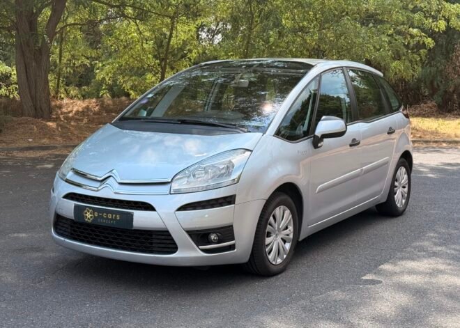 CITROËN C4 Picasso 1.6 VTi 120 cv / Attraction