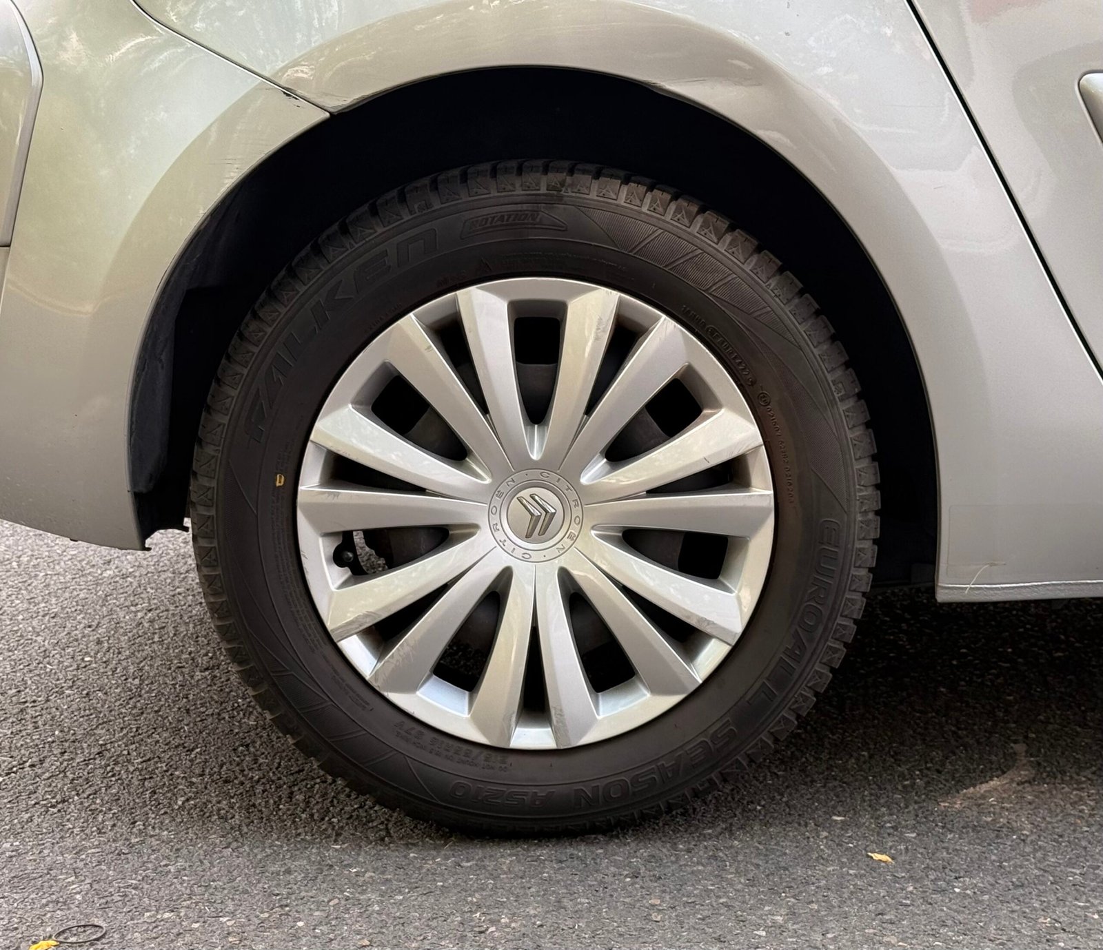 CITROËN C4 Picasso 1.6 VTi 120 cv / Attraction