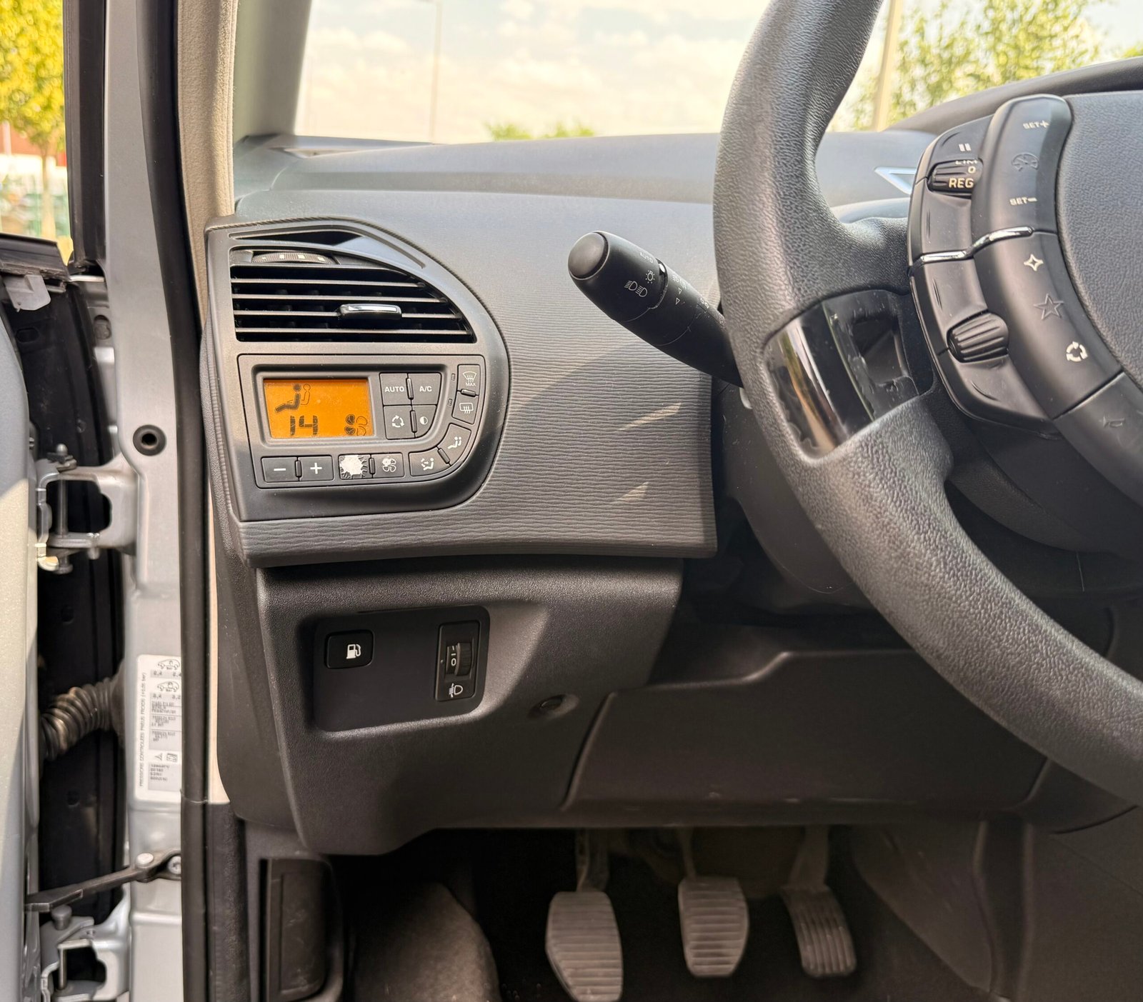 CITROËN C4 Picasso 1.6 VTi 120 cv / Attraction