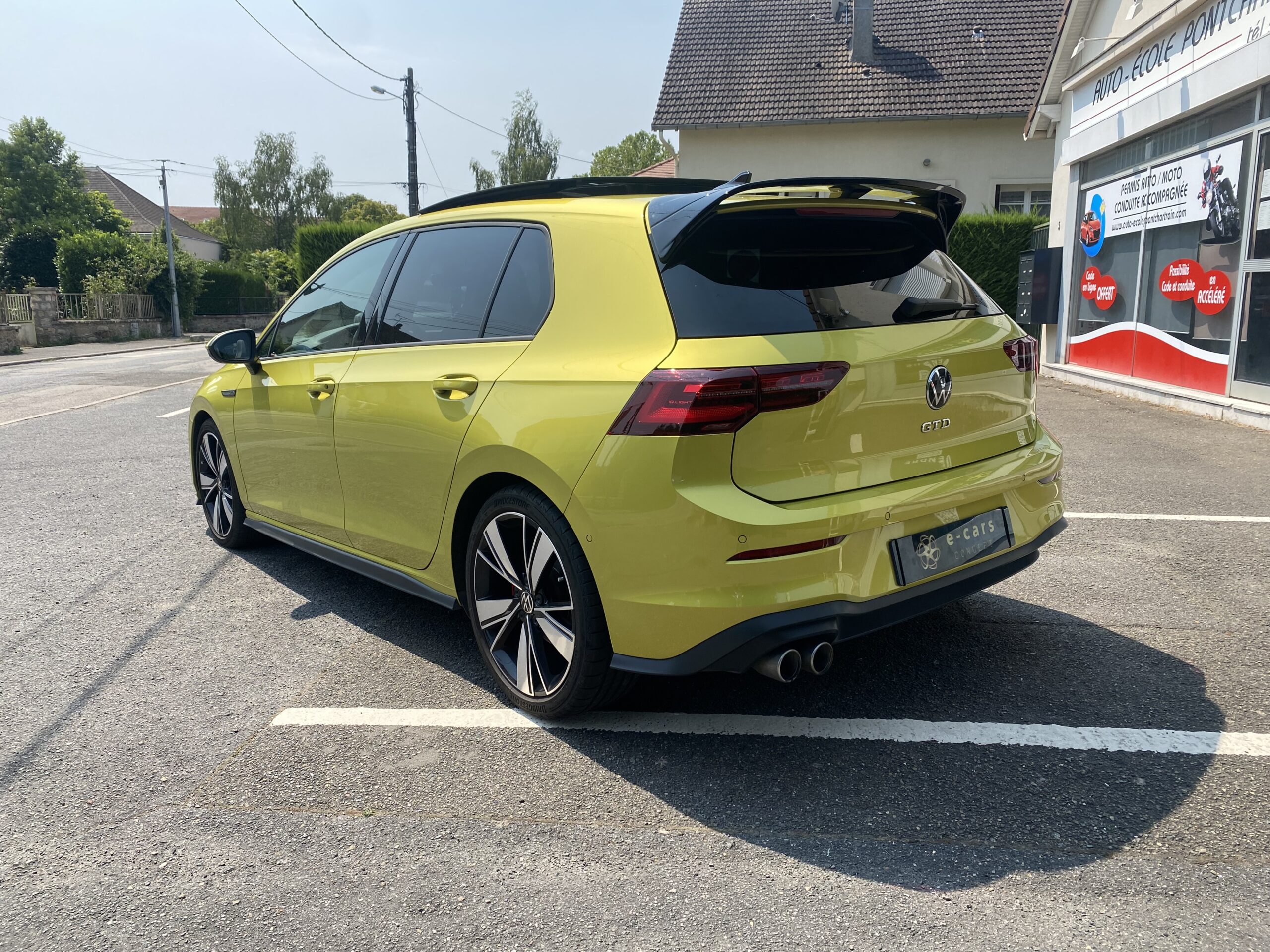 VOLKSWAGEN Golf 8 VIII GTD 2.0 TDi DSG7 200 cv Boîte auto