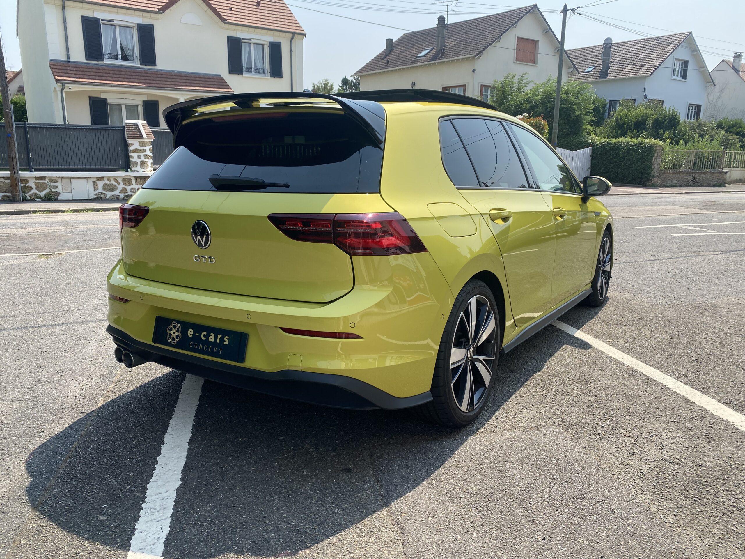 VOLKSWAGEN Golf 8 VIII GTD 2.0 TDi DSG7 200 cv Boîte auto