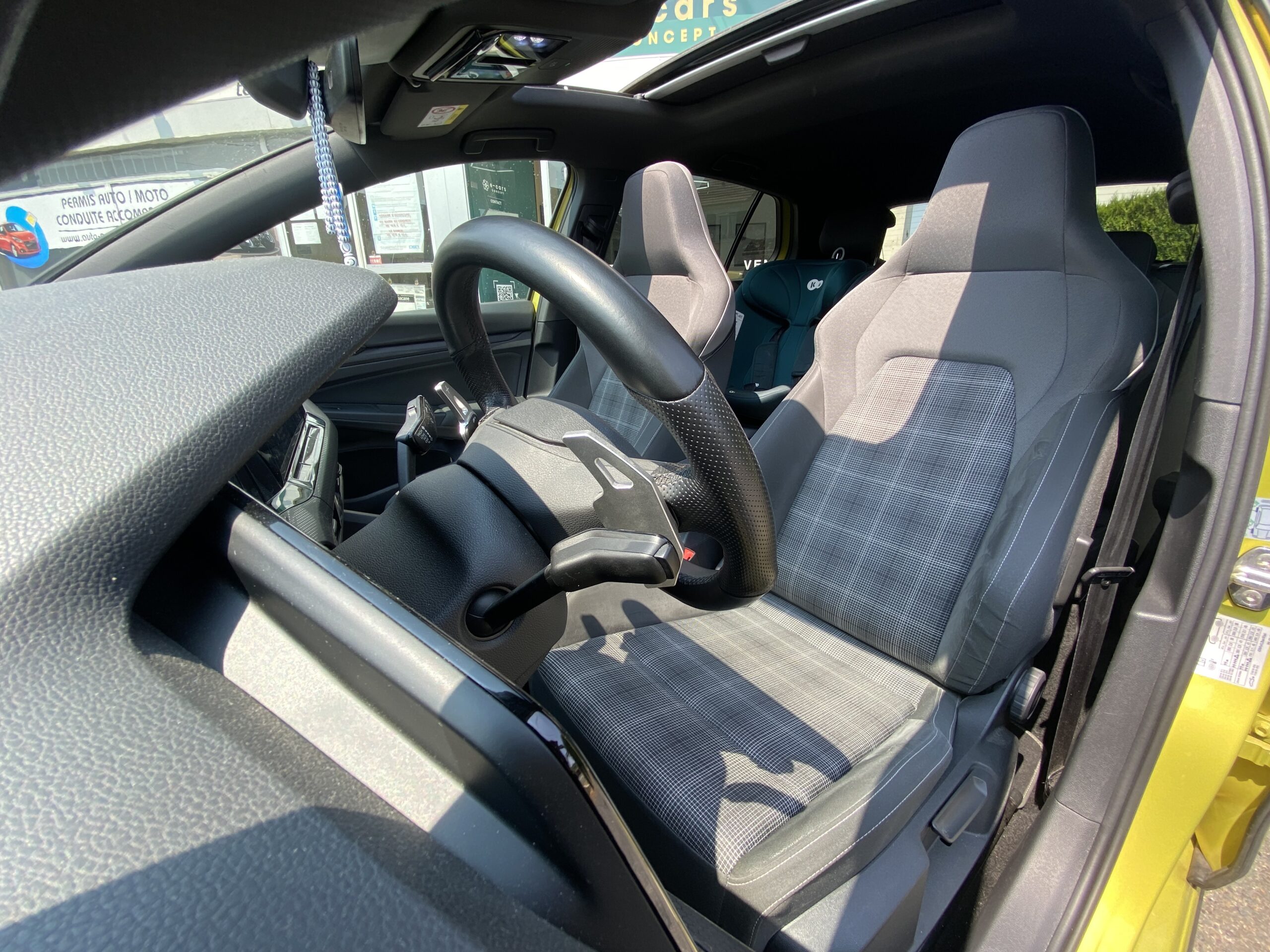 VOLKSWAGEN Golf 8 VIII GTD 2.0 TDi DSG7 200 cv Boîte auto
