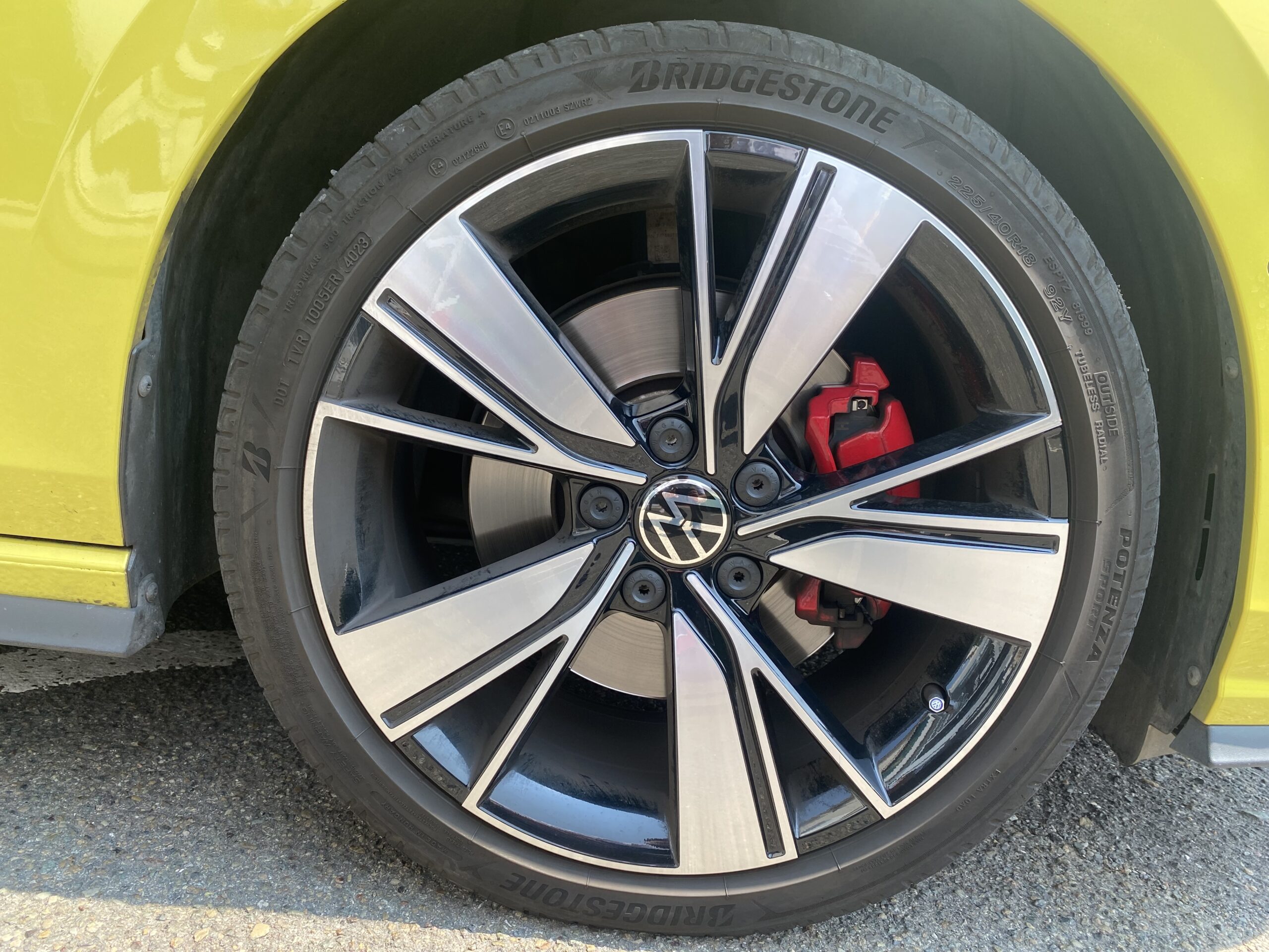 VOLKSWAGEN Golf 8 VIII GTD 2.0 TDi DSG7 200 cv Boîte auto