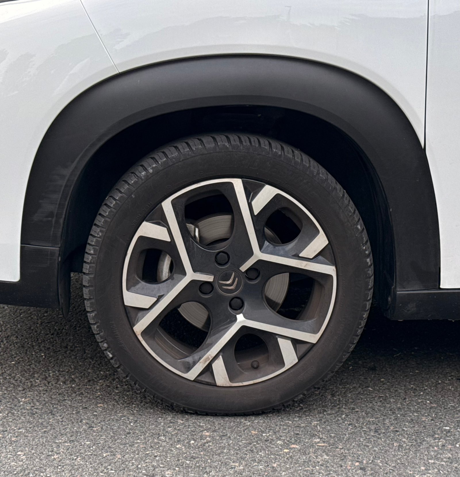 Citroën C3 Aircross Shine 1.2 PureTech 130 ch EAT6 Boite auto / Entretiens en concession