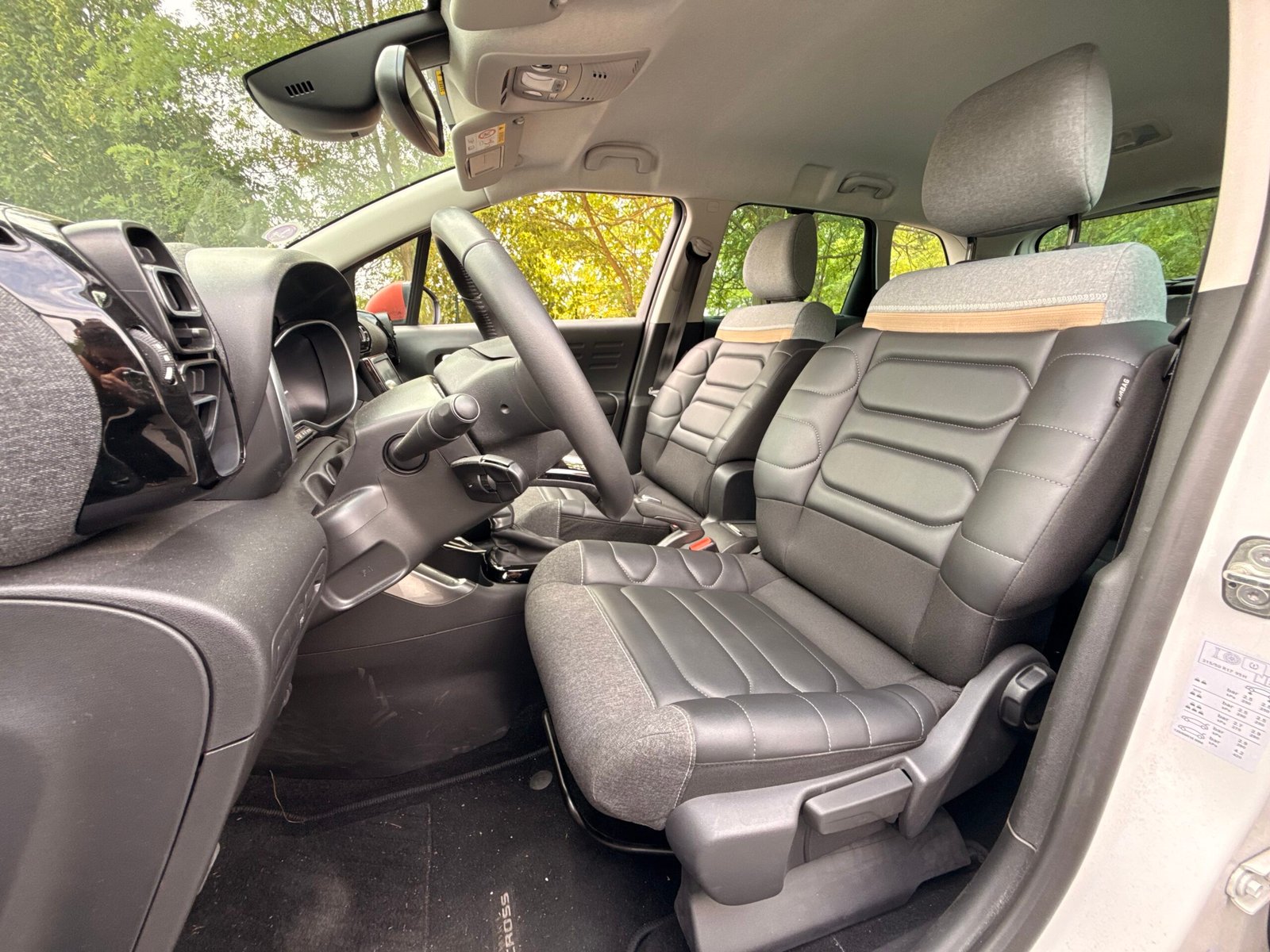 Citroën C3 Aircross Shine 1.2 PureTech 130 ch EAT6 Boite auto / Entretiens en concession