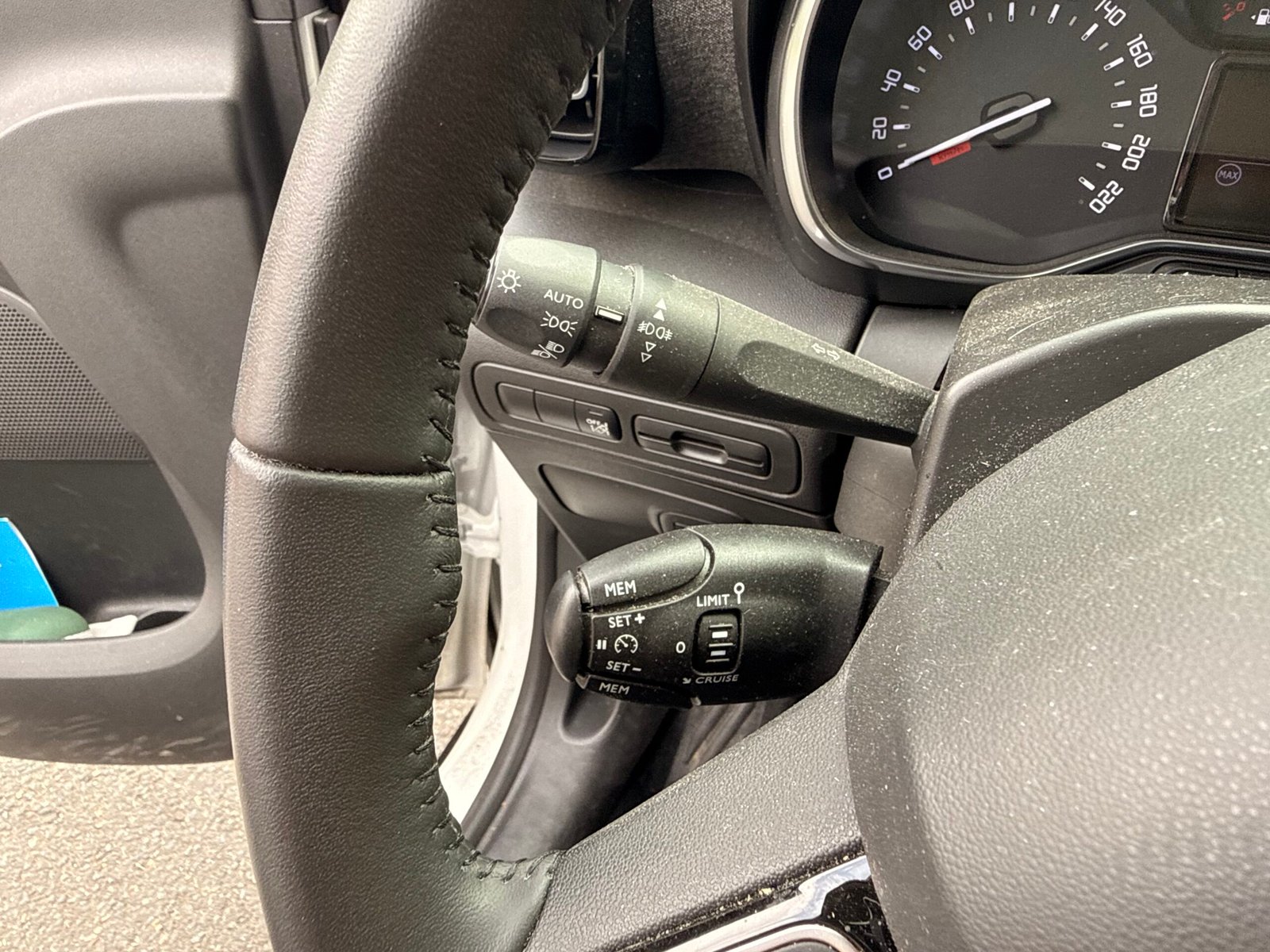 Citroën C3 Aircross Shine 1.2 PureTech 130 ch EAT6 Boite auto / Entretiens en concession