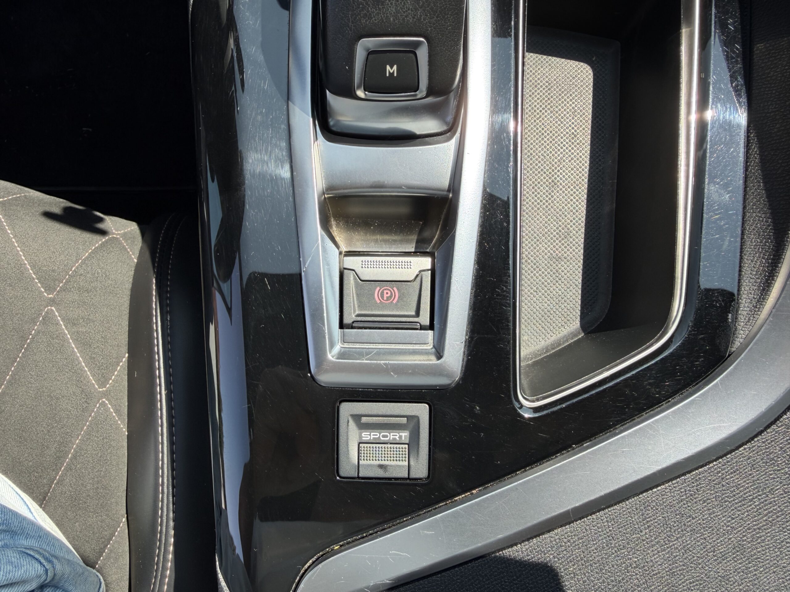PEUGEOT 5008 GT 2.0 BlueHDi EAT8 S&S 180cv