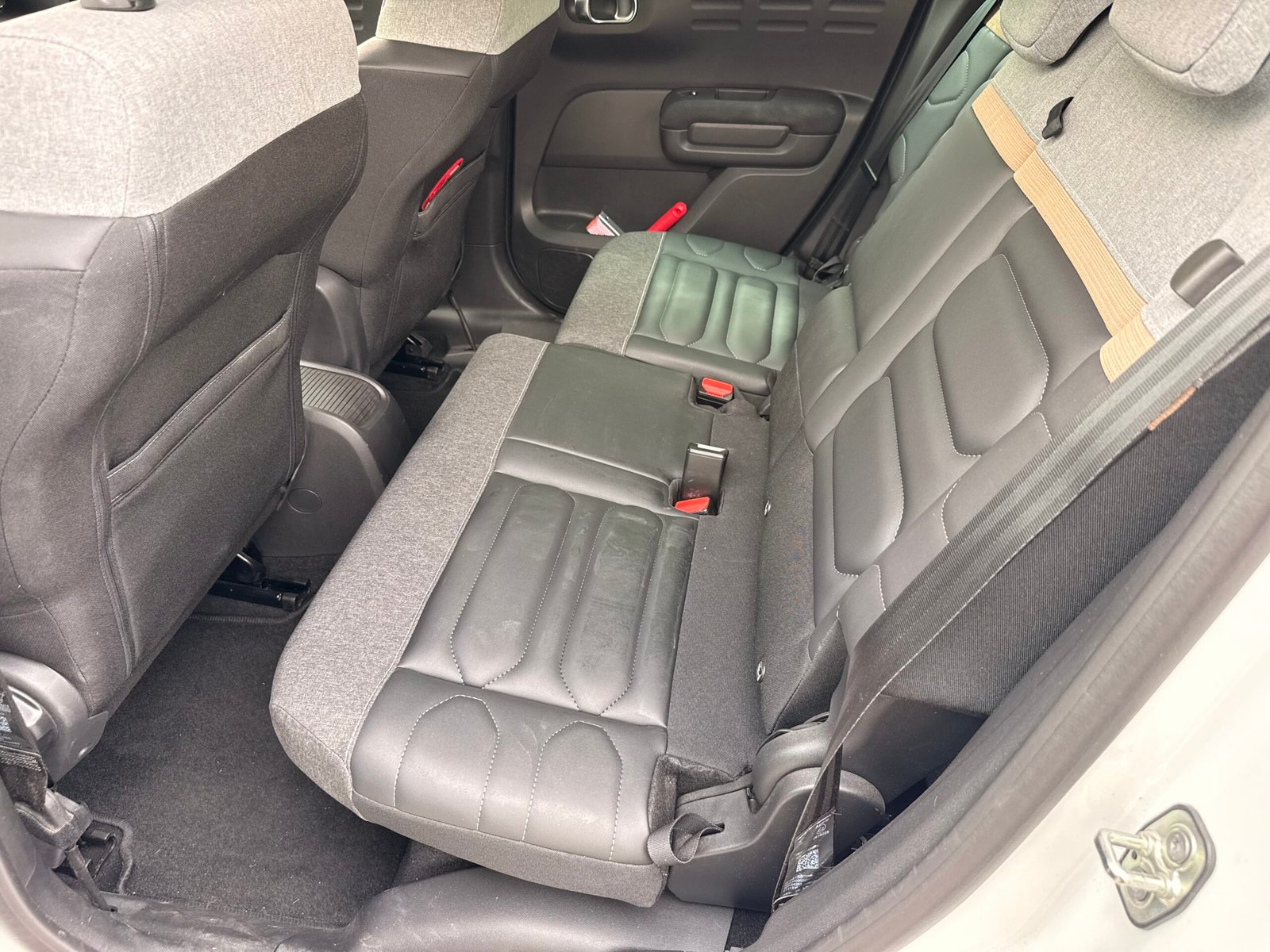 Citroën C3 Aircross Shine 1.2 PureTech 130 ch EAT6 Boite auto / Entretiens en concession
