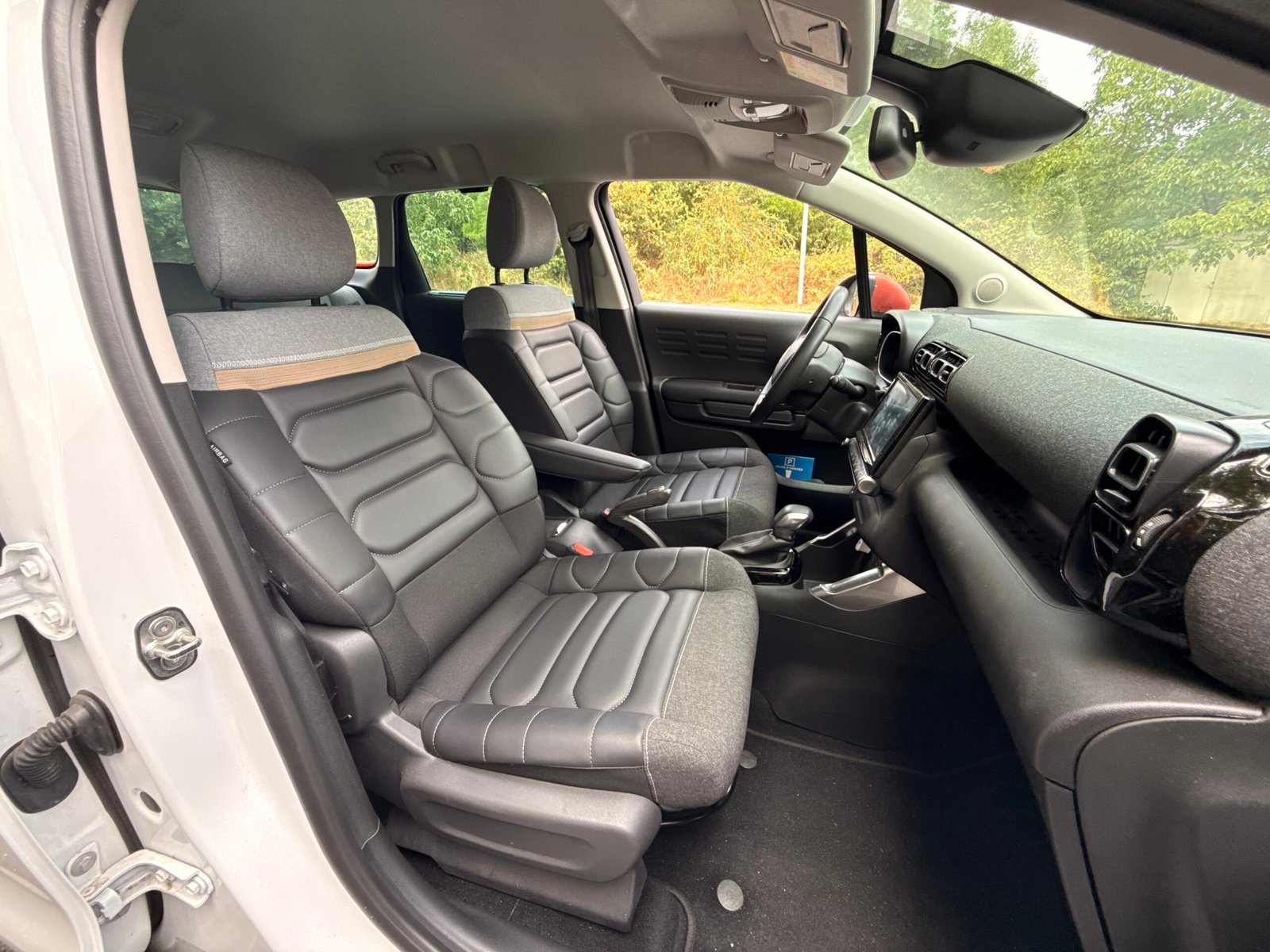 Citroën C3 Aircross Shine 1.2 PureTech 130 ch EAT6 Boite auto / Entretiens en concession