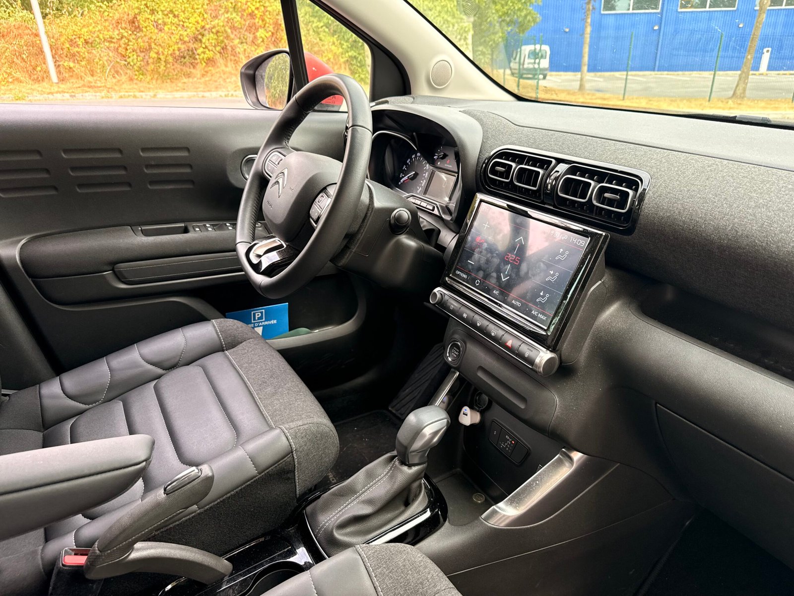 Citroën C3 Aircross Shine 1.2 PureTech 130 ch EAT6 Boite auto / Entretiens en concession