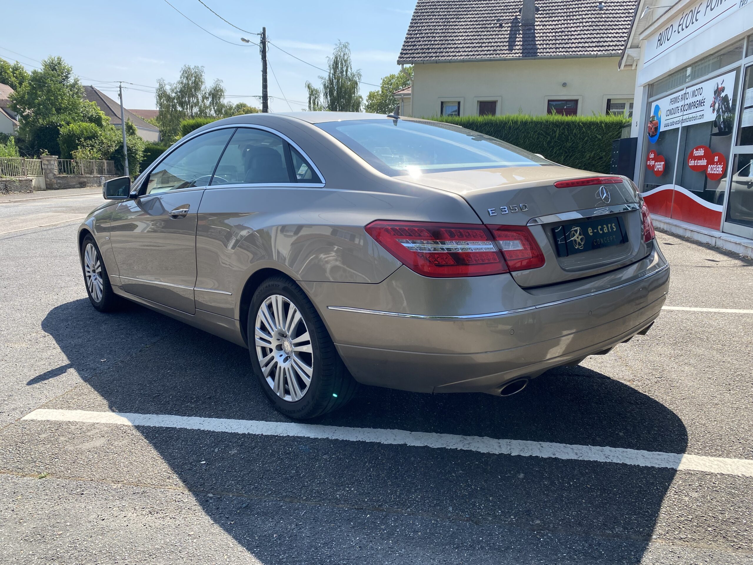 MERCEDES-BENZ Classe E Coupé Executive 350 CGI 3.5 V6 7G-TRONIC BlueEFFICIENCY 292 cv Boîte auto