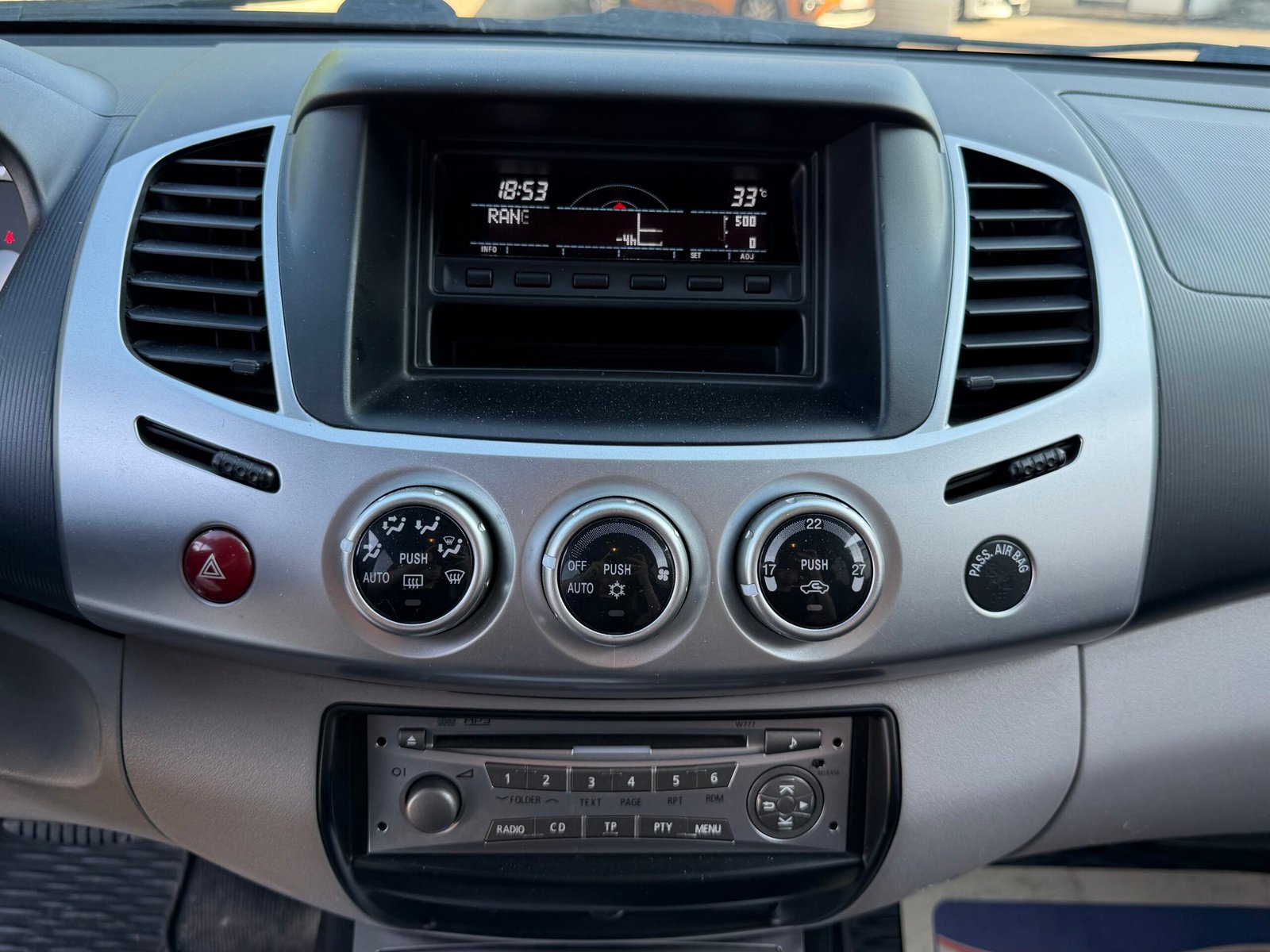 MITSUBISHI L200 2.5d 174 DOUBLE CABINE