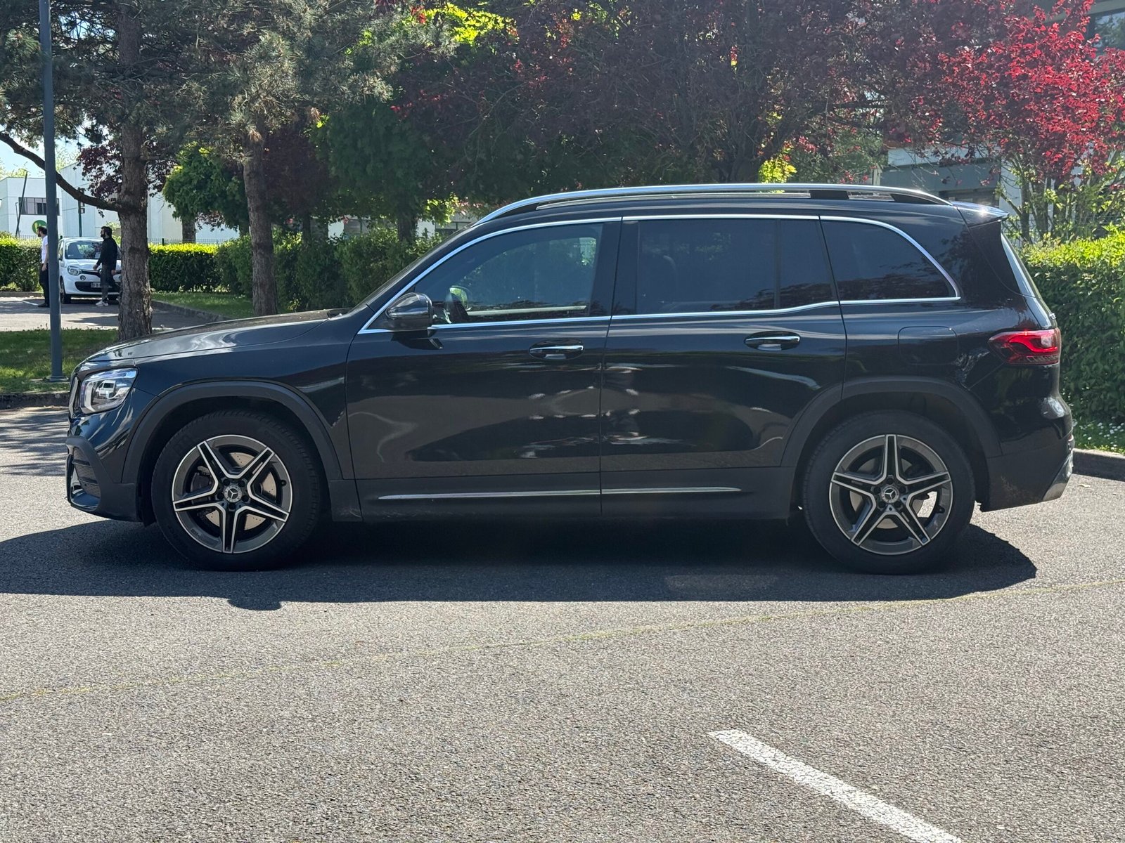 MERCEDES GLB 250 4MATIC AMG LINE 8G-DCT
