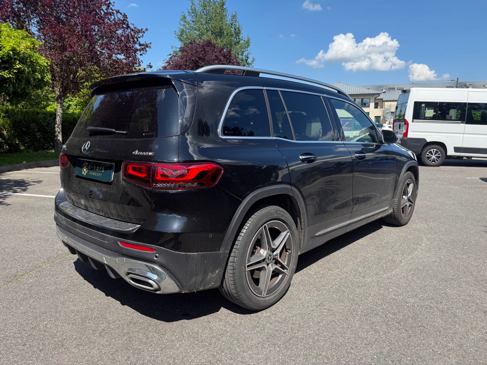 MERCEDES GLB 250 4MATIC AMG LINE 8G-DCT