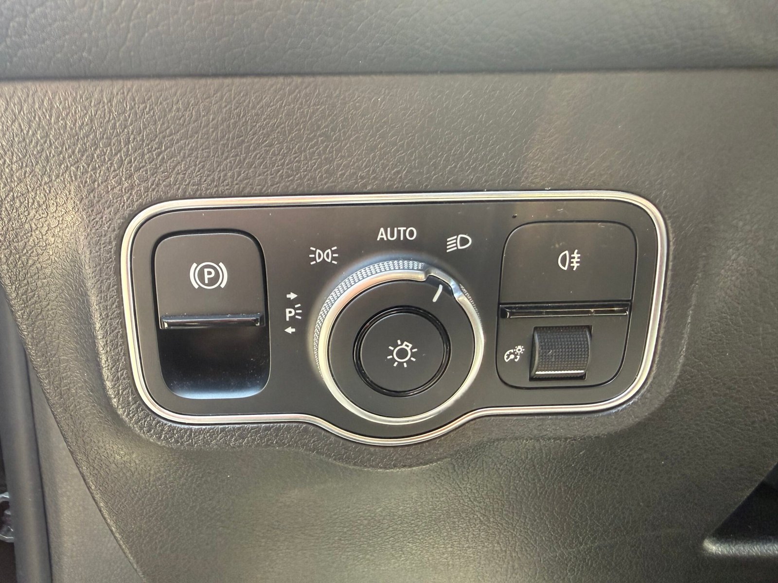 MERCEDES GLB 250 4MATIC AMG LINE 8G-DCT