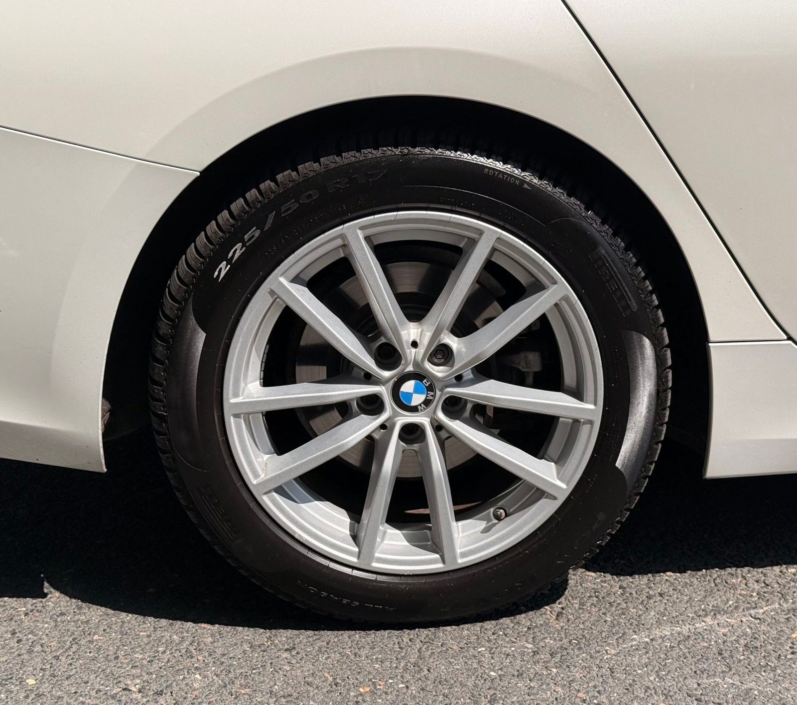 BMW Série 3 Berline 320d xDrive 2.0 d Steptronic8 190 cv Boîte auto / Business Design
