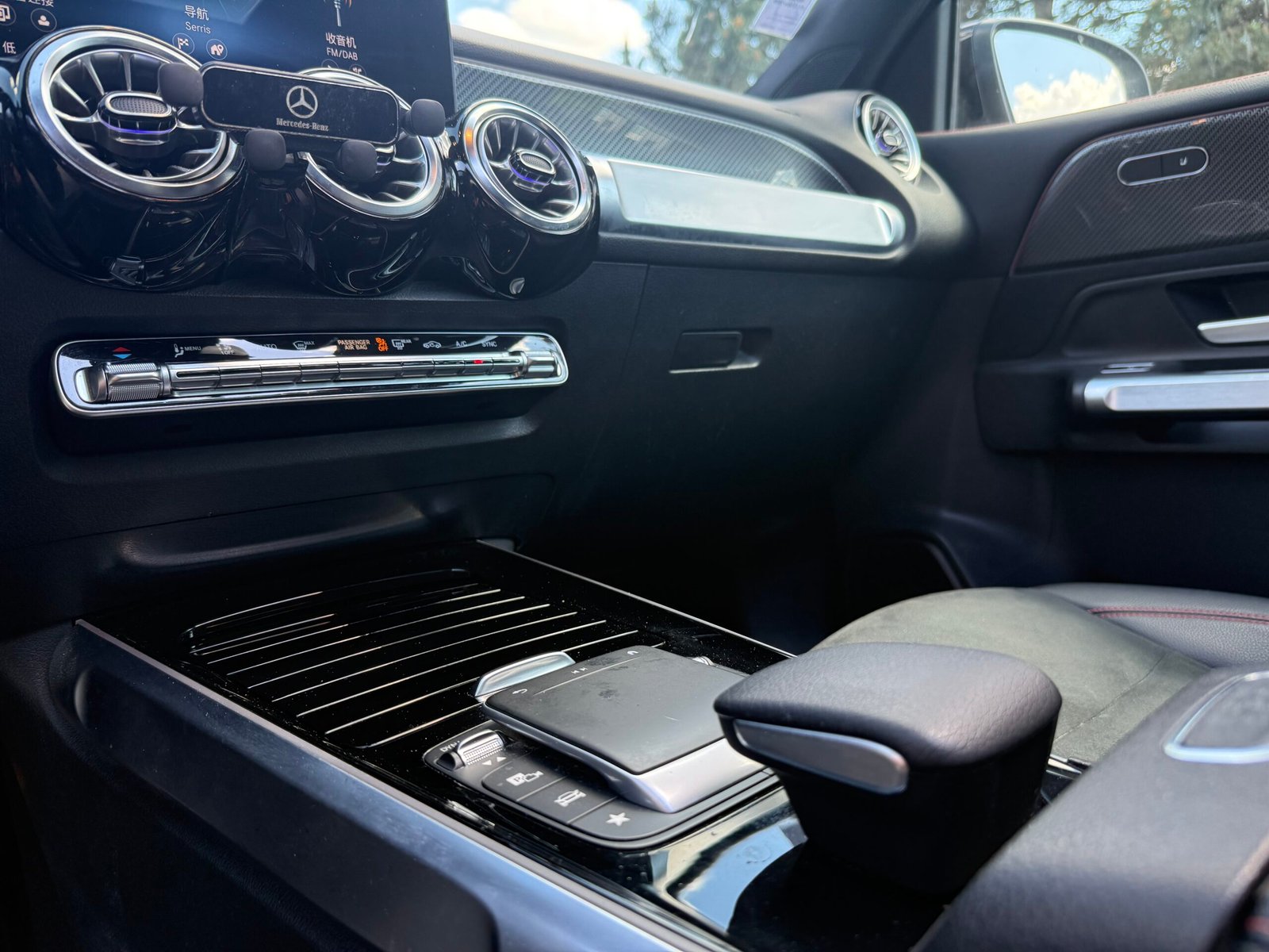 MERCEDES GLB 250 4MATIC AMG LINE 8G-DCT