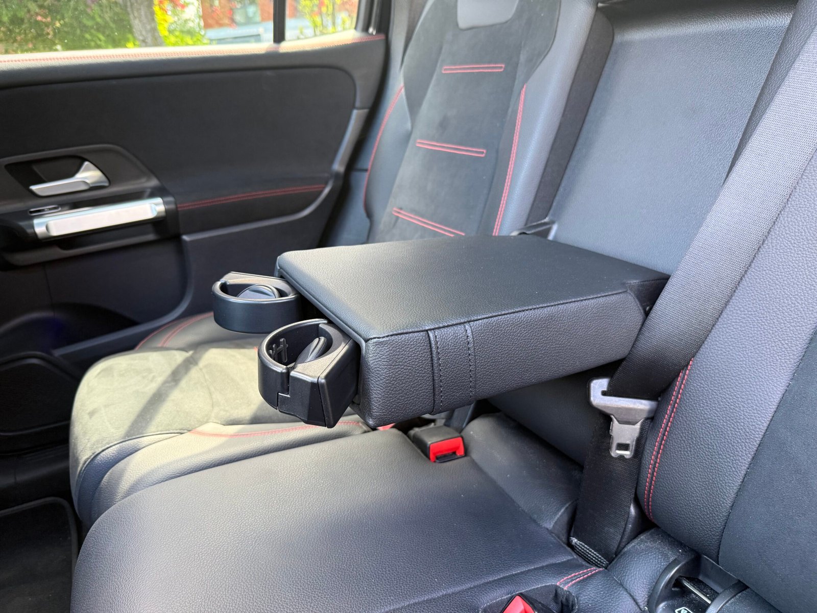 MERCEDES GLB 250 4MATIC AMG LINE 8G-DCT