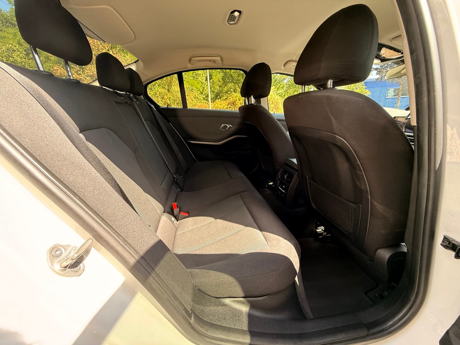BMW Série 3 Berline 320d xDrive 2.0 d Steptronic8 190 cv Boîte auto / Business Design