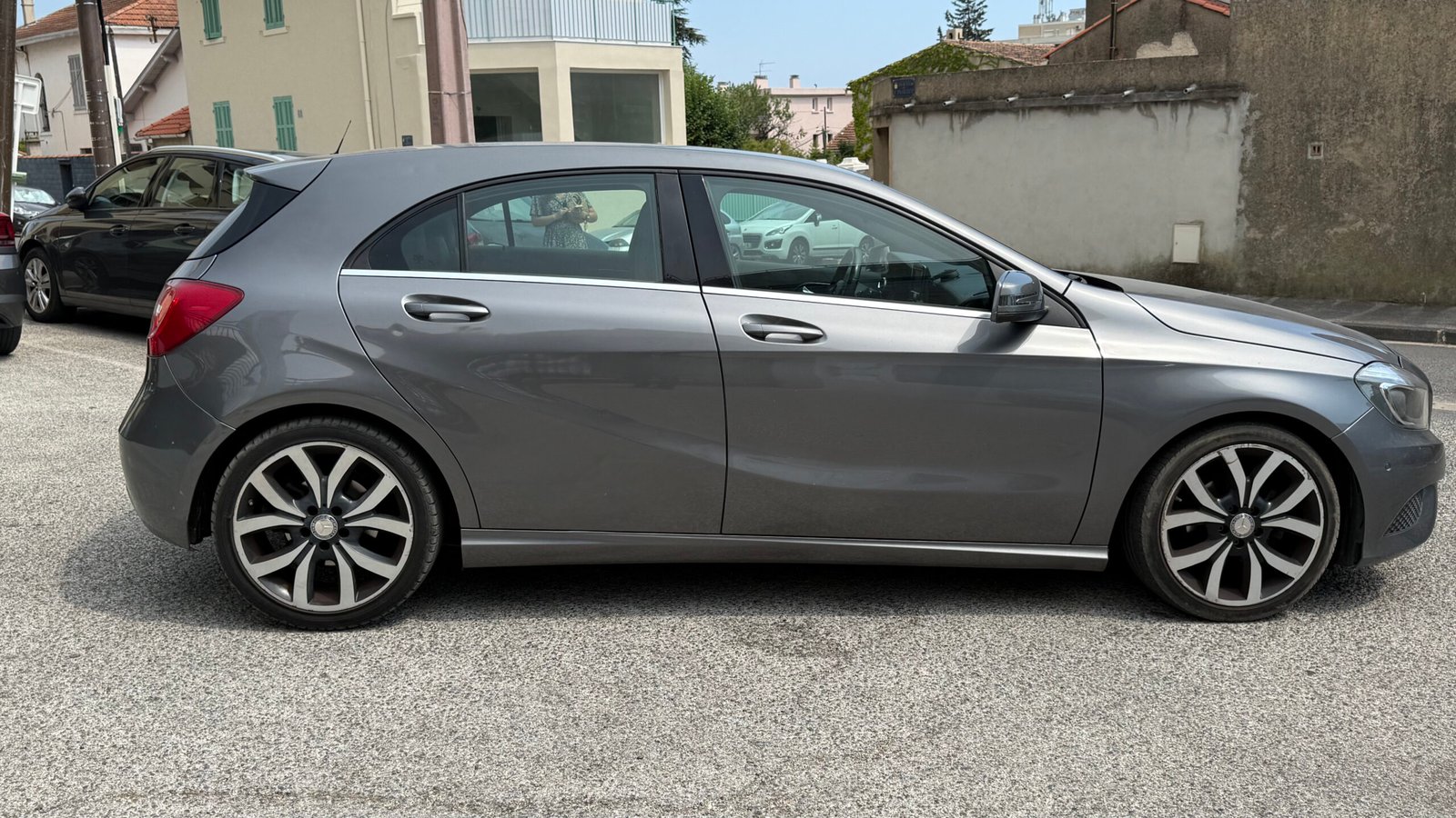 MERCEDES-BENZ CLASSE A 180 d FASCINATION 7G-DCT